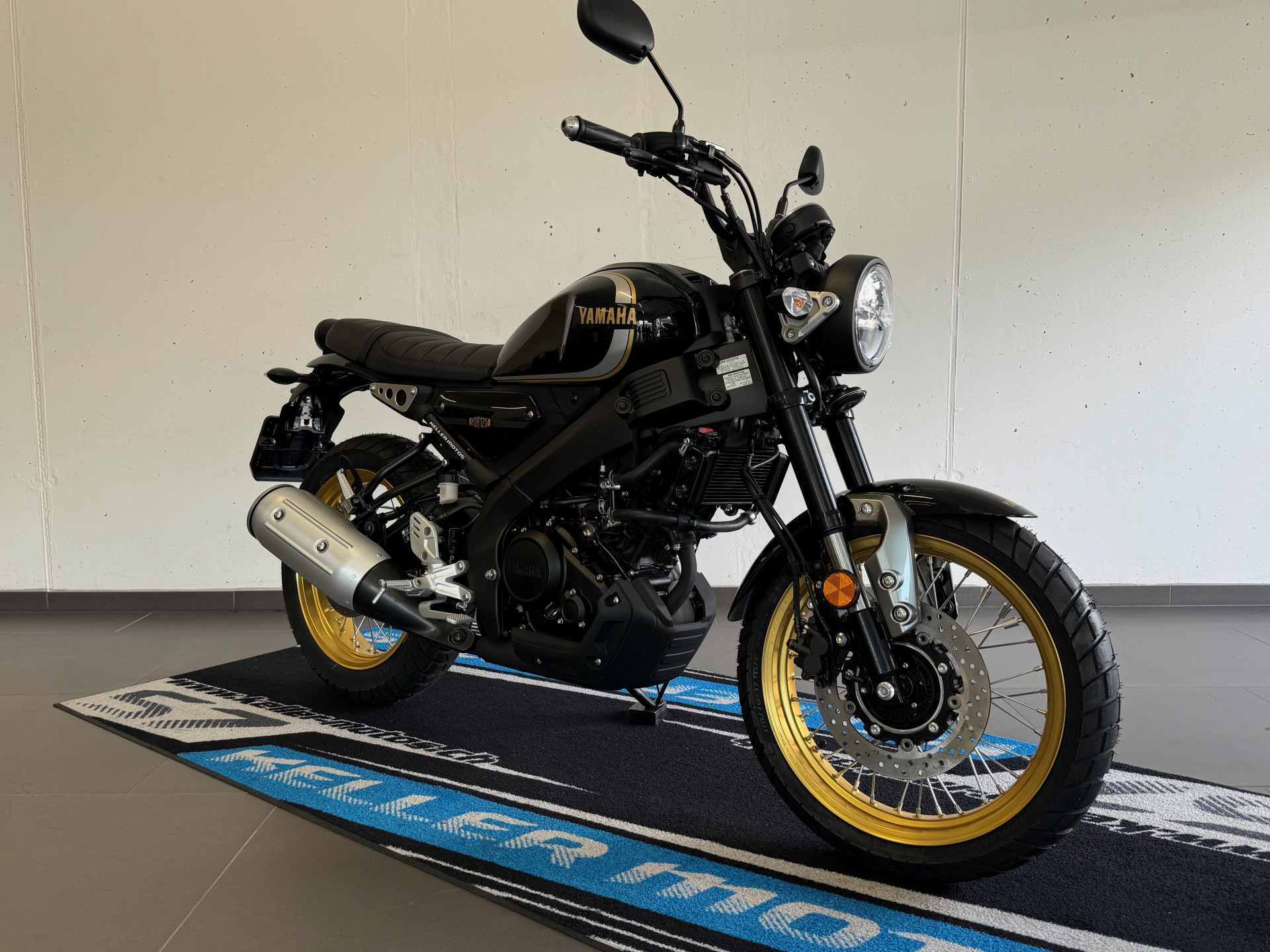 YAMAHA XSR 125 Legacy-image-4