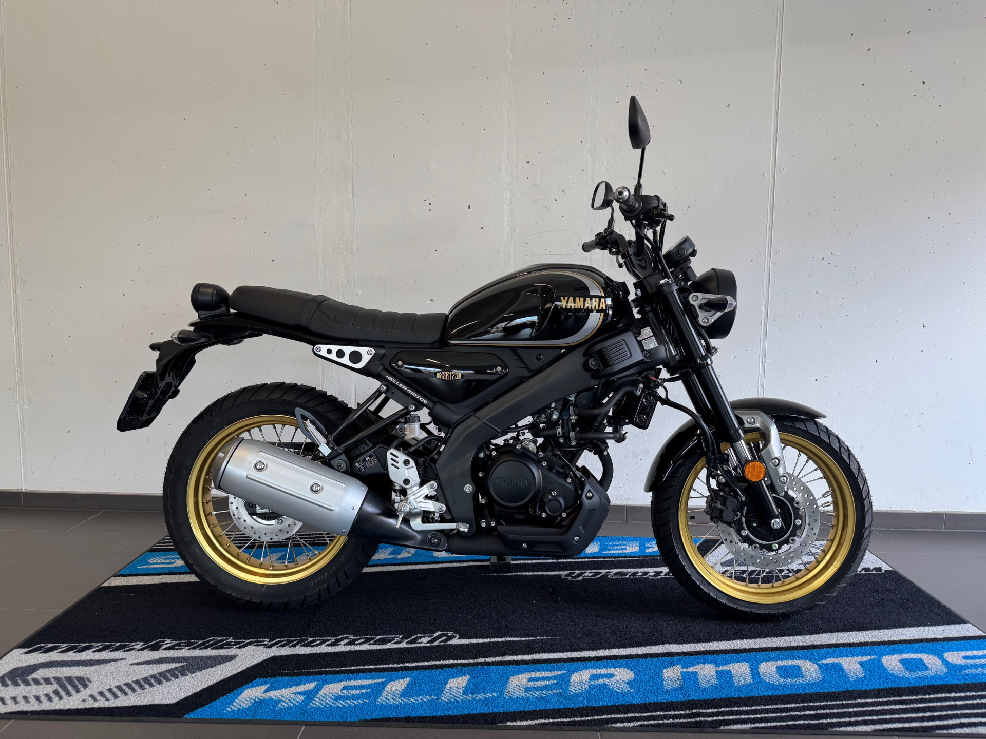 YAMAHA XSR 125 Legacy-image-0