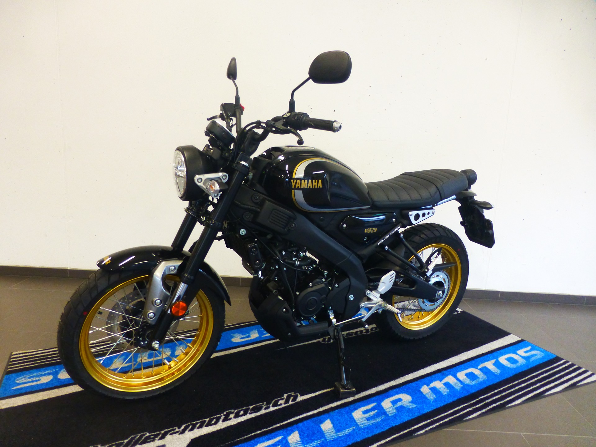 YAMAHA XSR 125 Legacy-image-7