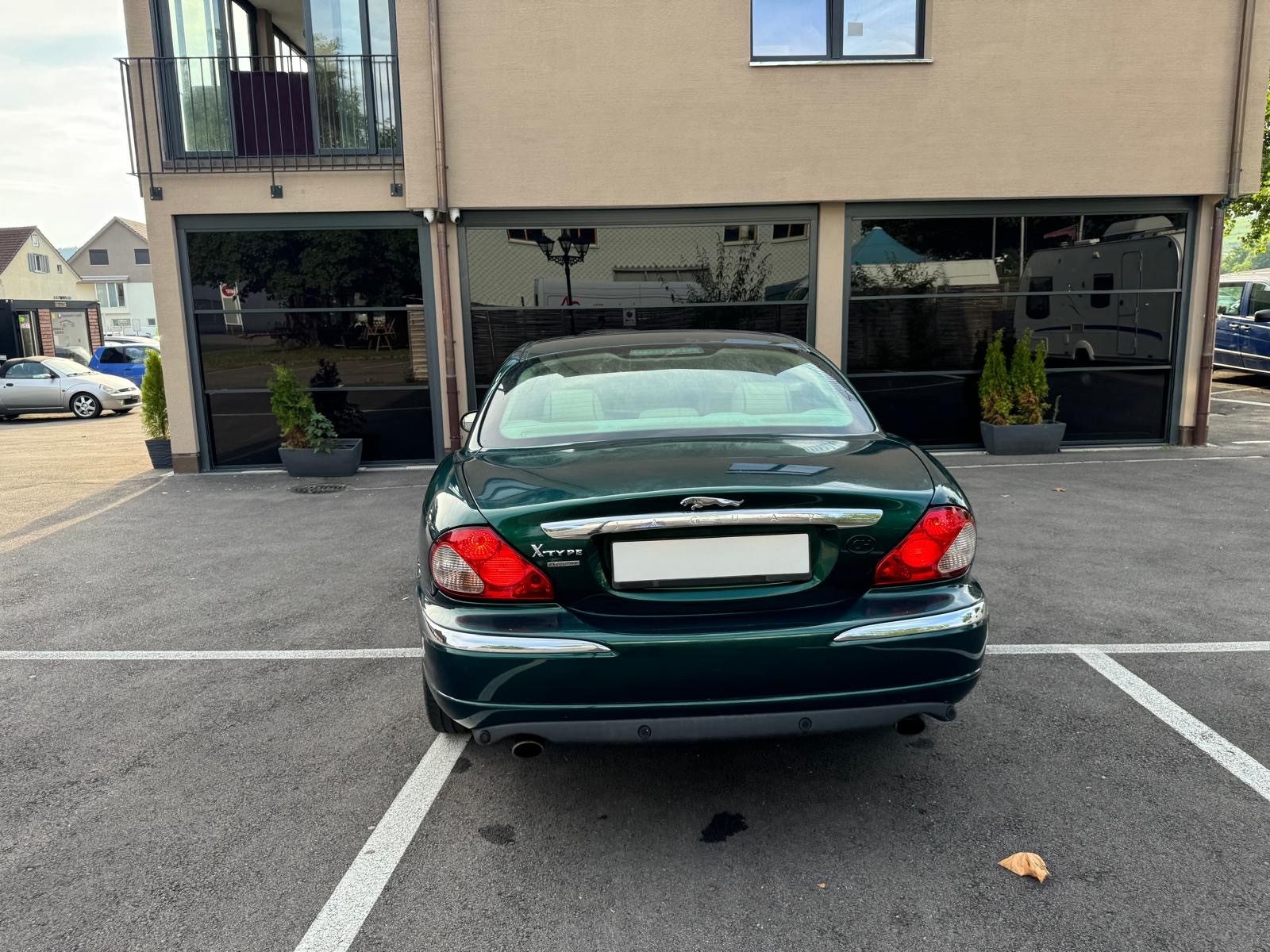 JAGUAR X-Type 3.0 V6 Traction4 Sovereign Anniv. Pack Aut.-image-6
