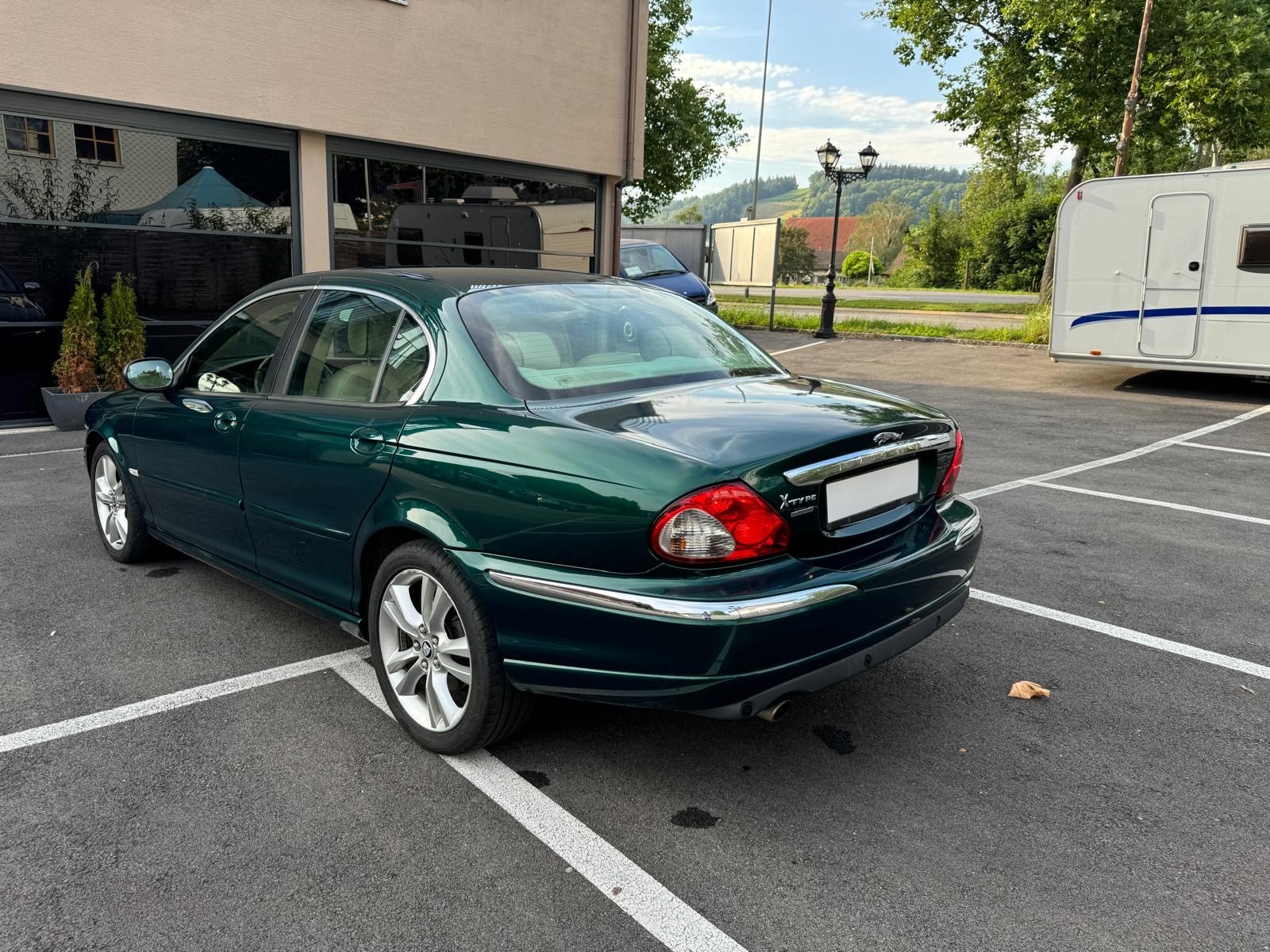 JAGUAR X-Type 3.0 V6 Traction4 Sovereign Anniv. Pack Aut.-image-4