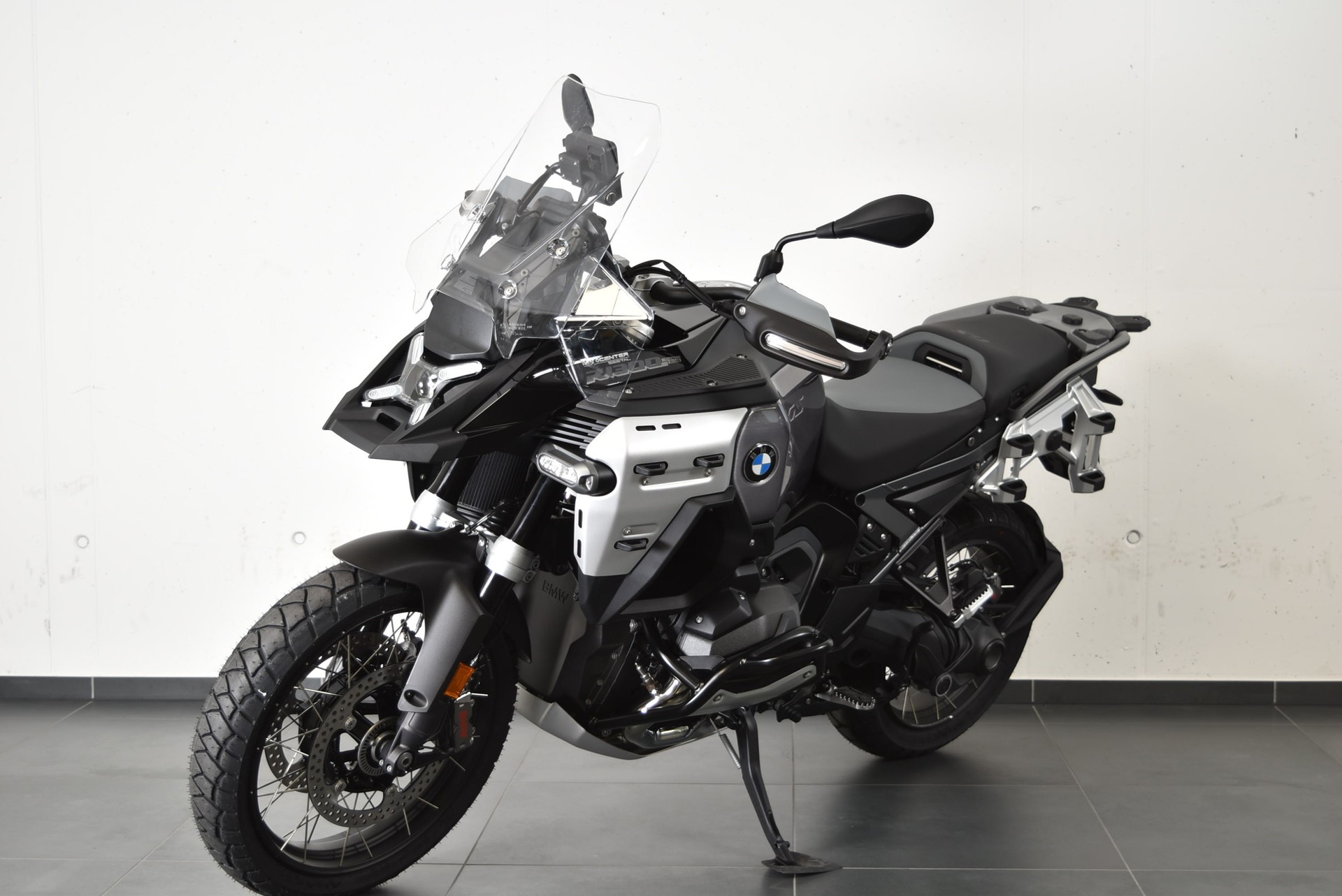 BMW R 1300 GS ADVENTURE-image-1