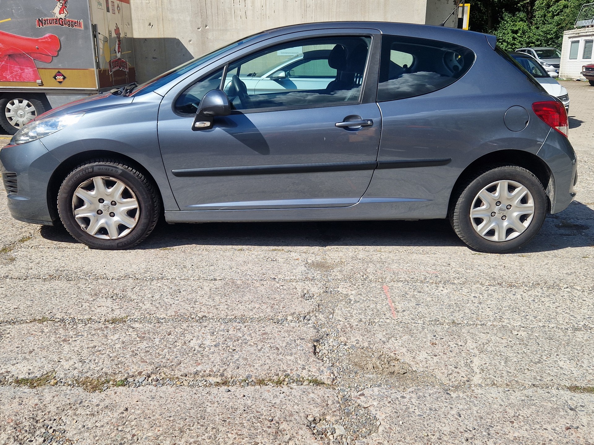 PEUGEOT 1.4-image-6