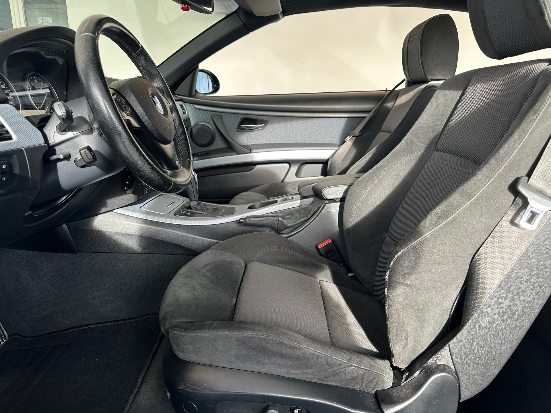 BMW 325i Cabriolet Steptronic-image-9