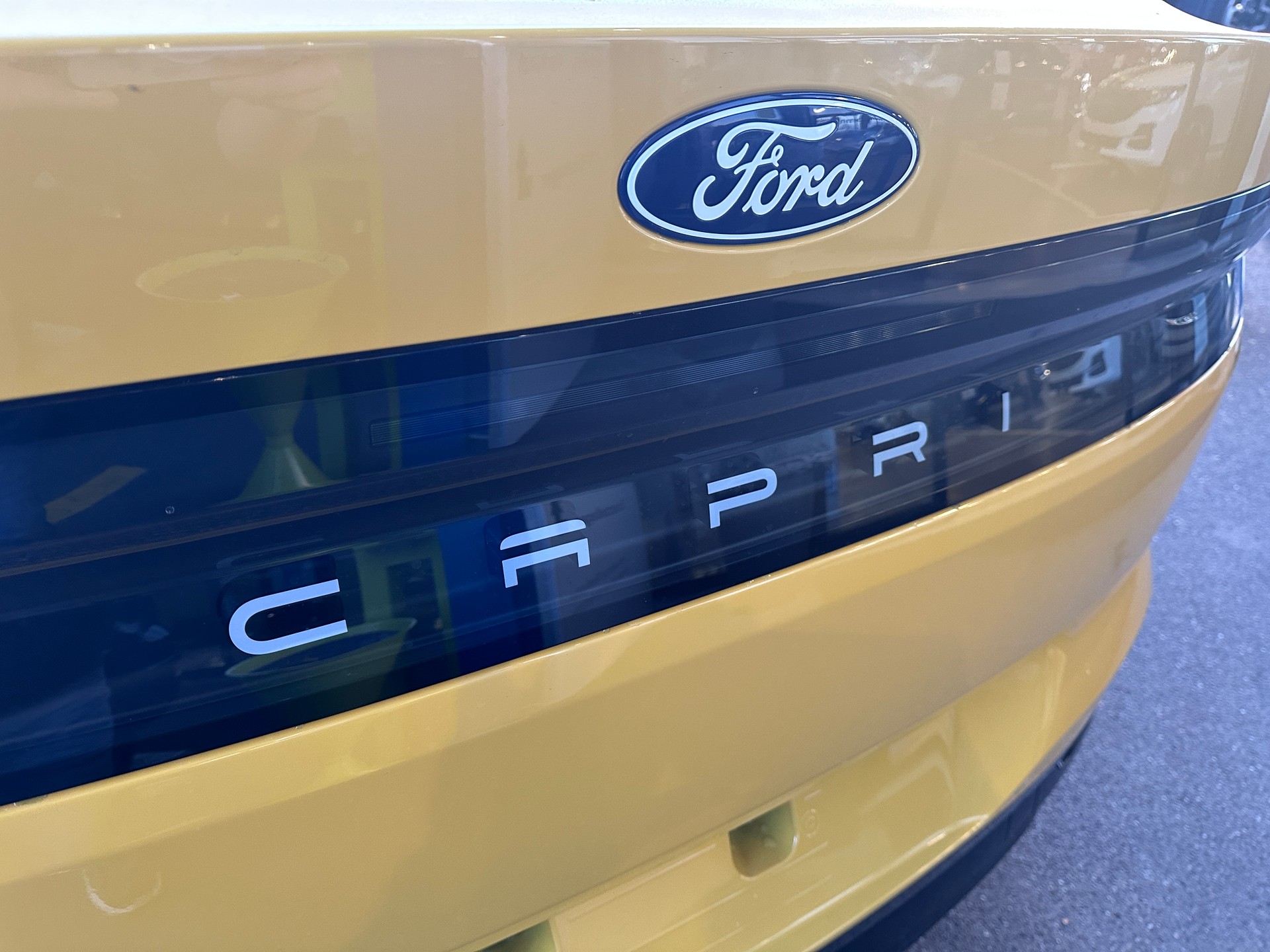 FORD Capri Elektro 79kWh Dual Extended Range Premium AWD-image-5