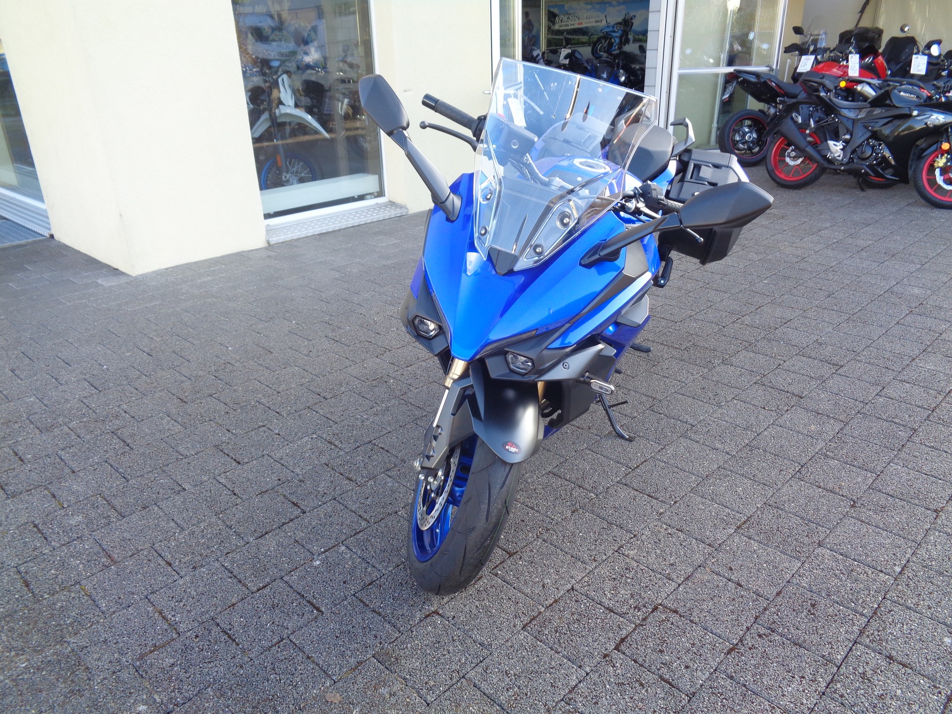 SUZUKI GSX-S 1000 GT Travel-image-1