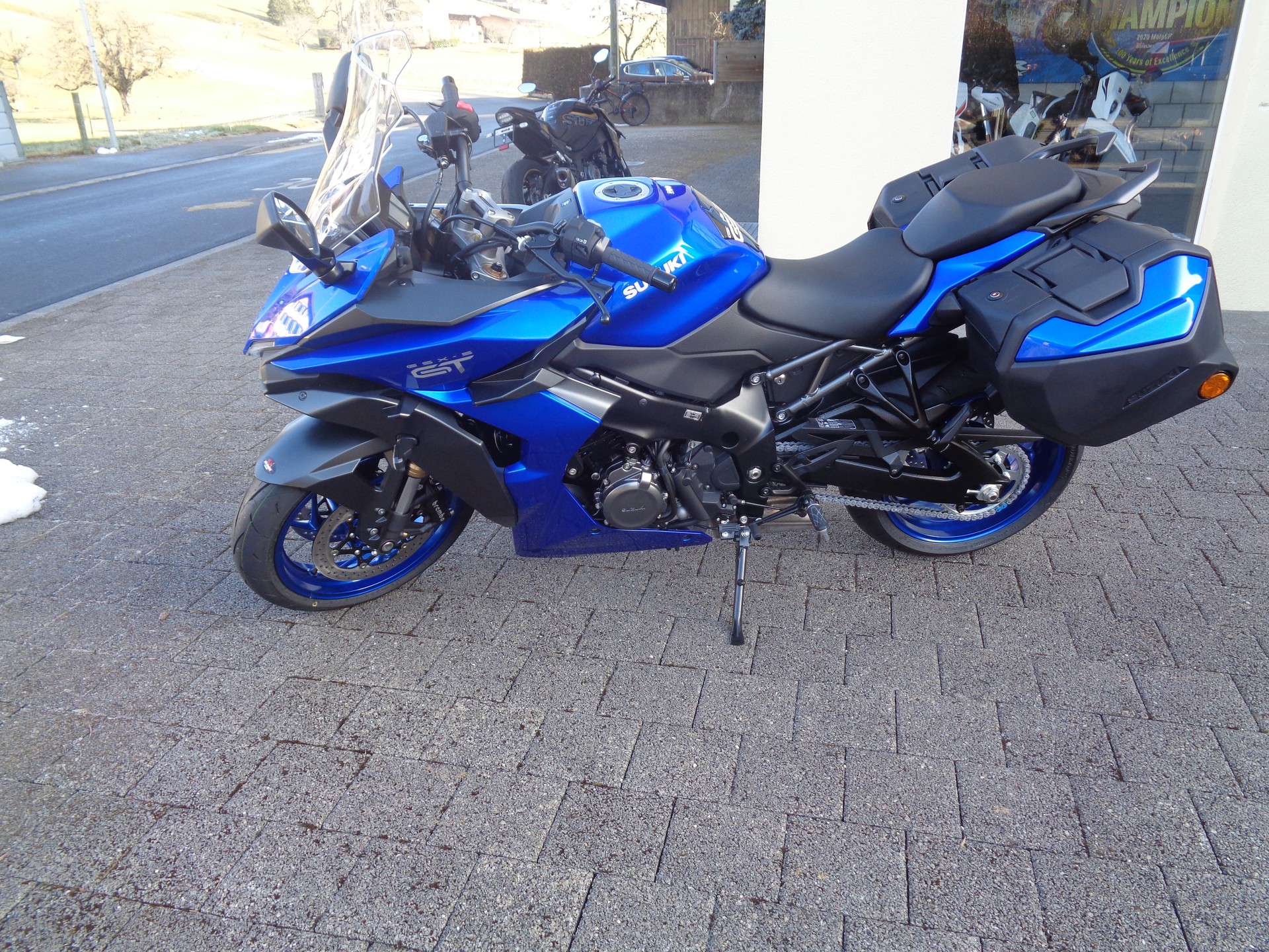 SUZUKI GSX-S 1000 GT Travel-image-0
