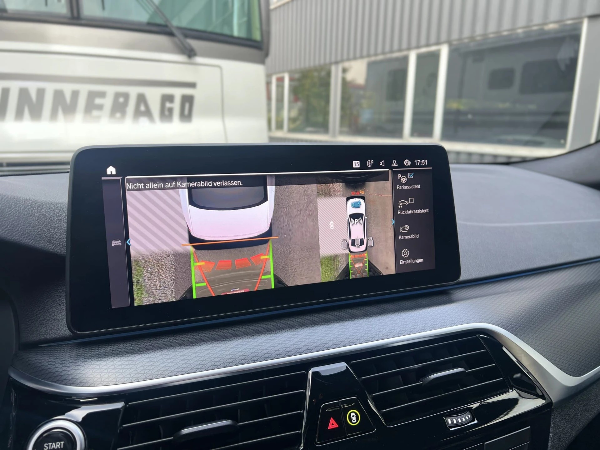 BMW 530e xDrive SAG M-SPORTCH FAHRZEUG AUS 1. HAND-image-22