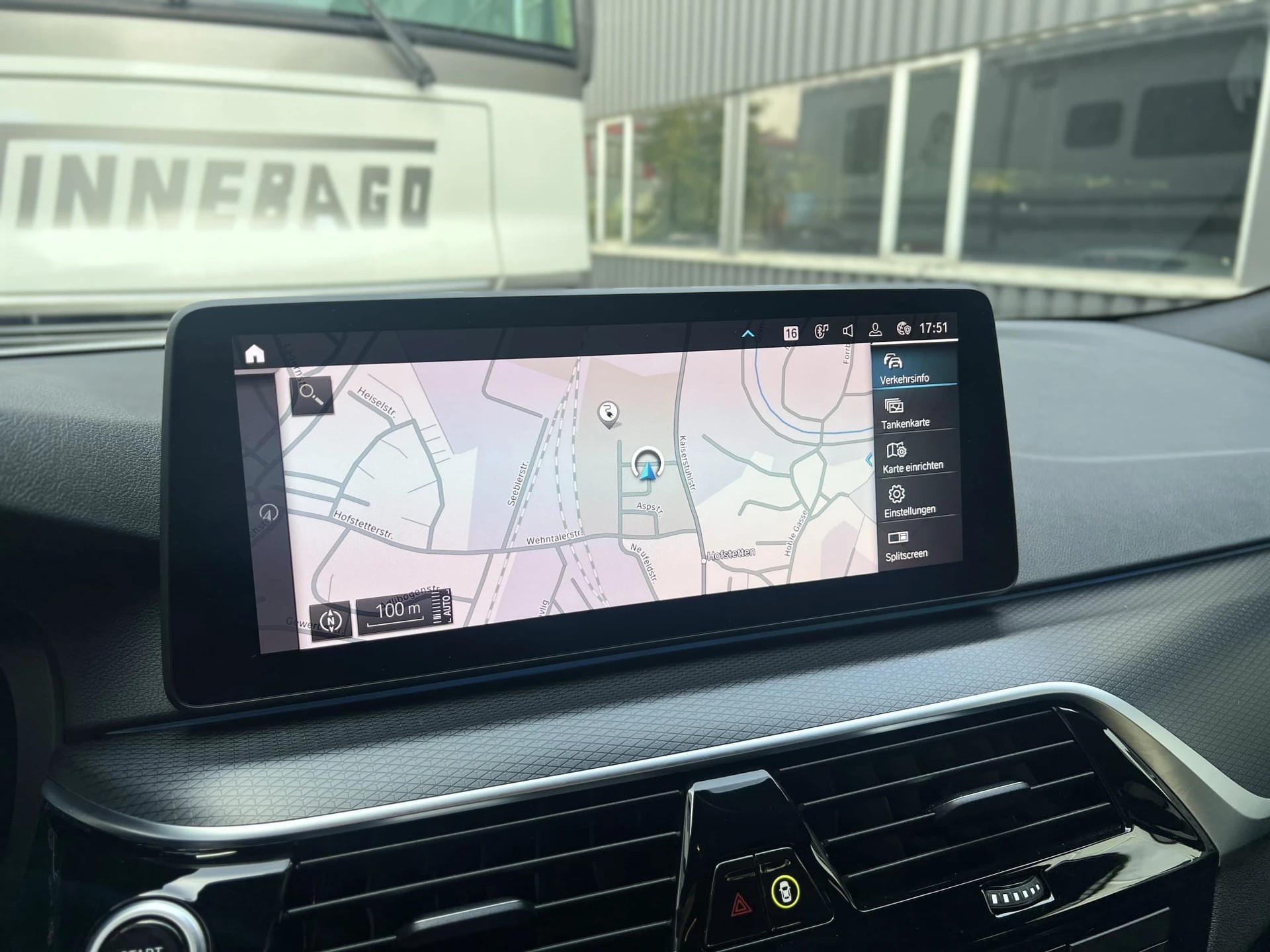 BMW 530e xDrive SAG M-SPORTCH FAHRZEUG AUS 1. HAND-image-17