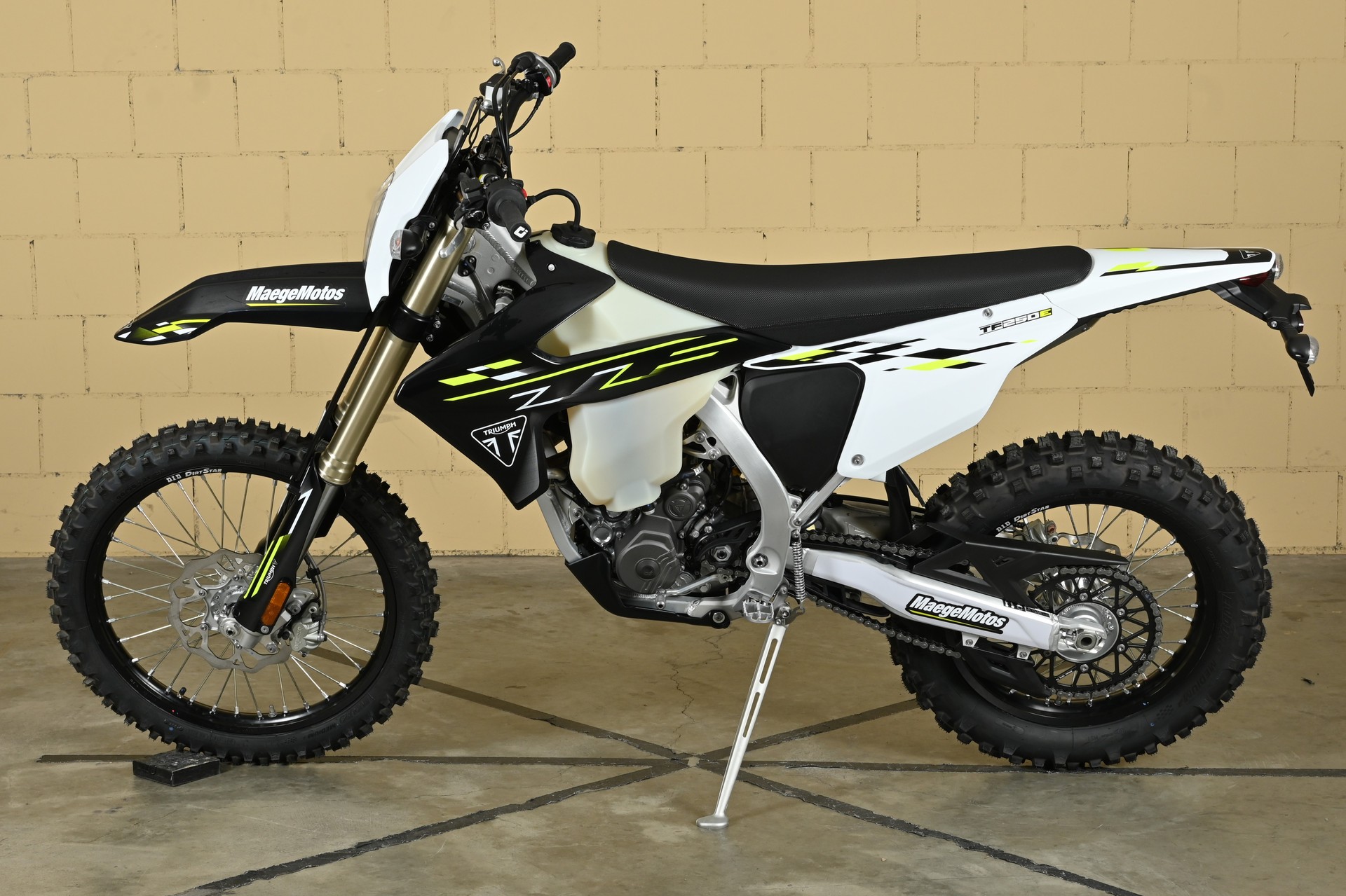 TRIUMPH TF 250 E-image-3