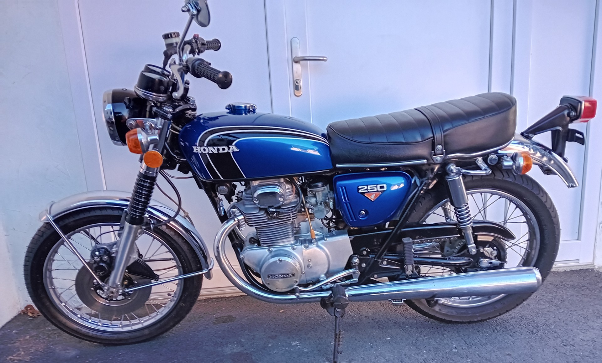 HONDA B4-image-2