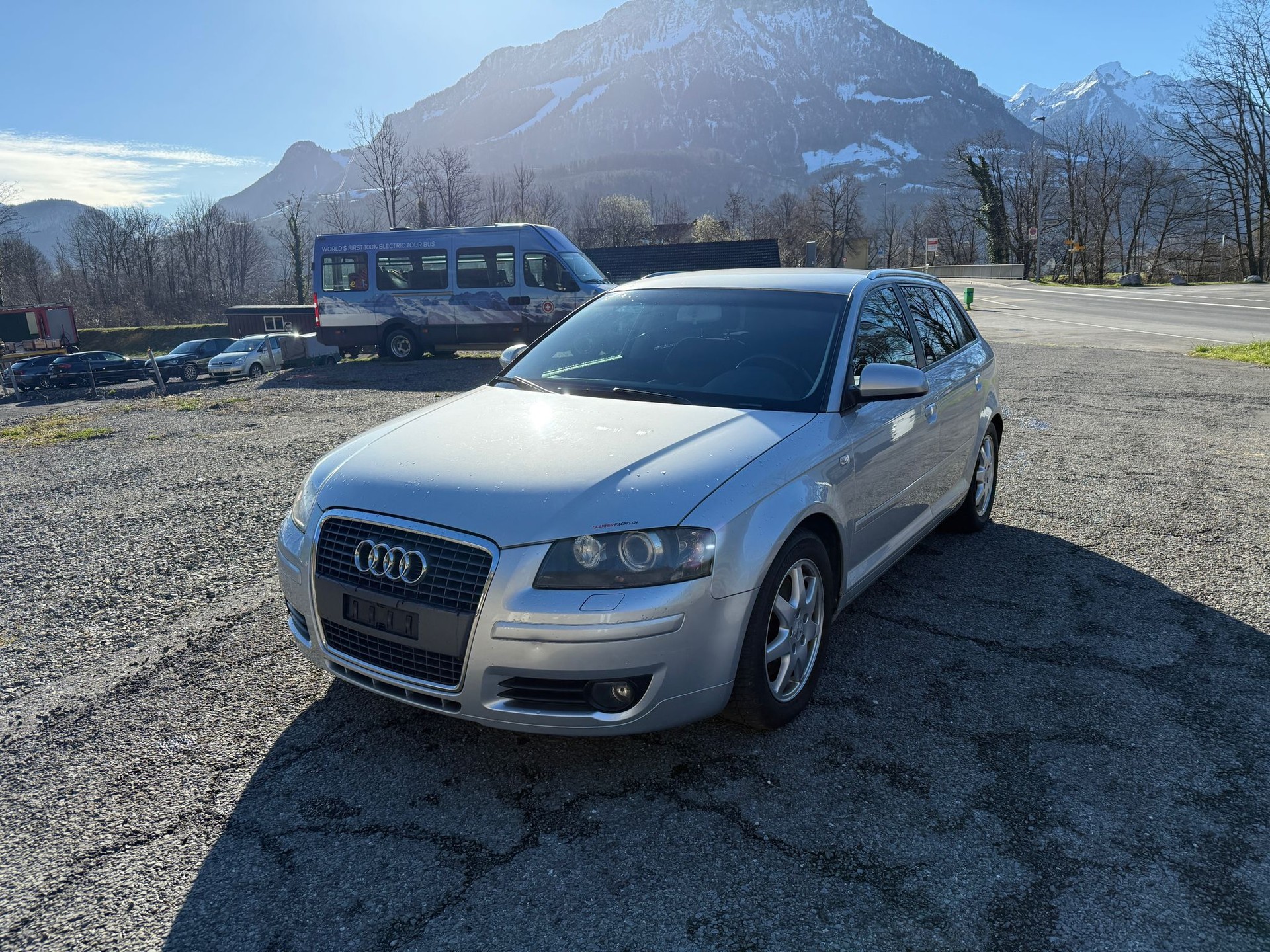 AUDI A3 Sportback 2.0 Turbo FSI Attraction-image-1