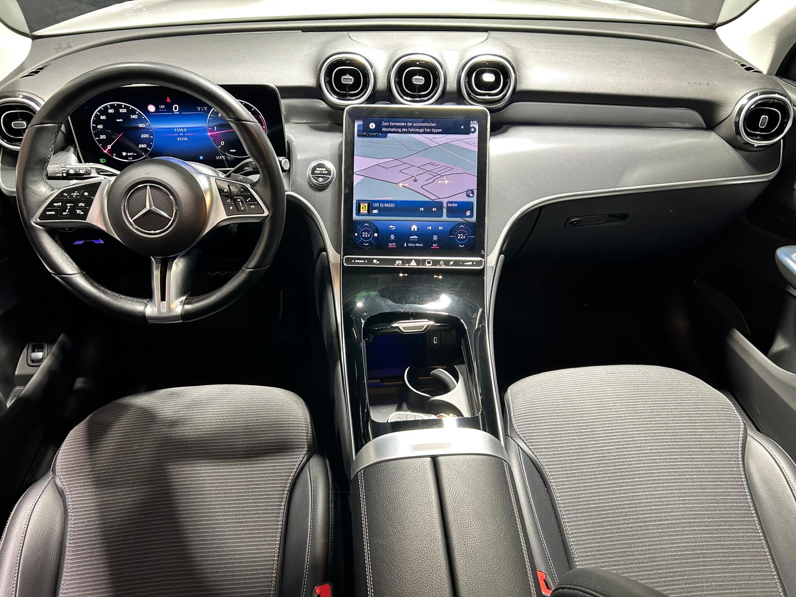 MERCEDES-BENZ GLC 220 d Avantgarde 4matic CH FAHRZEUG-image-14
