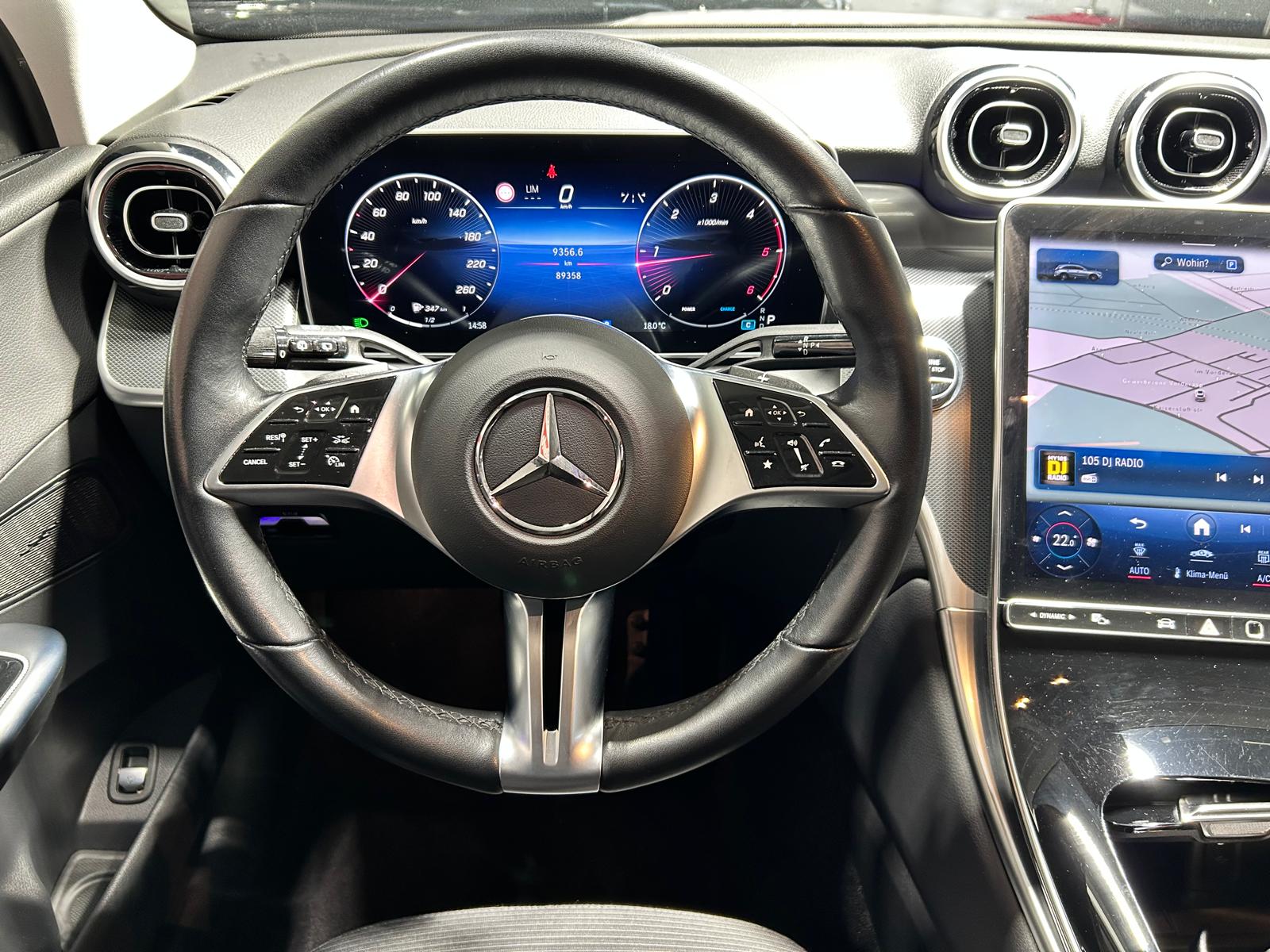 MERCEDES-BENZ GLC 220 d Avantgarde 4matic CH FAHRZEUG-image-12