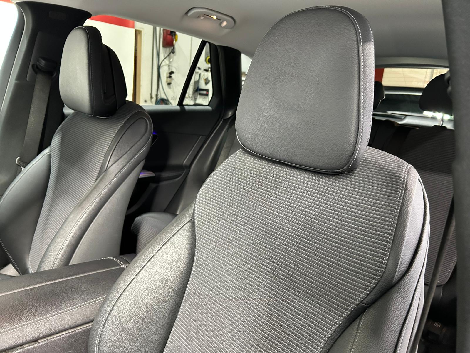 MERCEDES-BENZ GLC 220 d Avantgarde 4matic CH FAHRZEUG-image-17