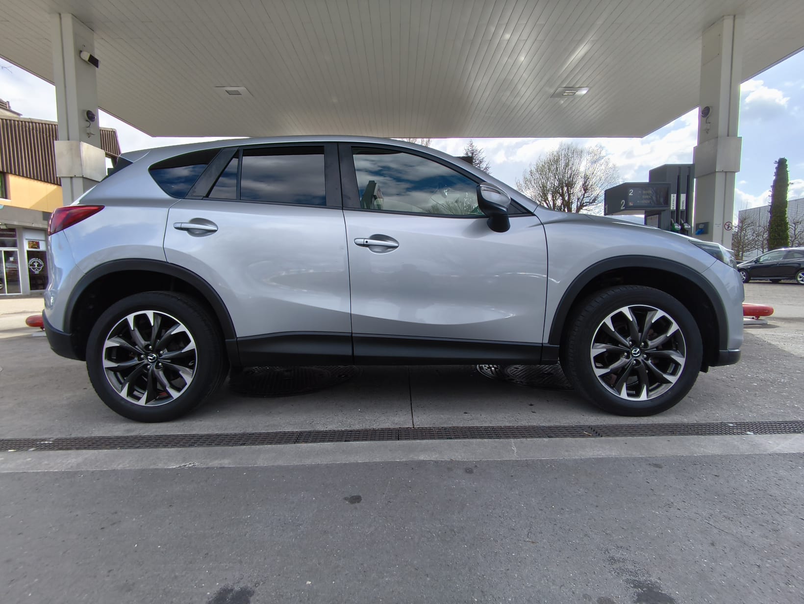 MAZDA CX-5 2.2 D HP Revolution AWD Automatic-image-6
