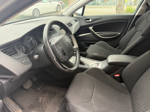 CITROEN C5 Tourer 1.6 Turbo Exclusive Automatic-image-7
