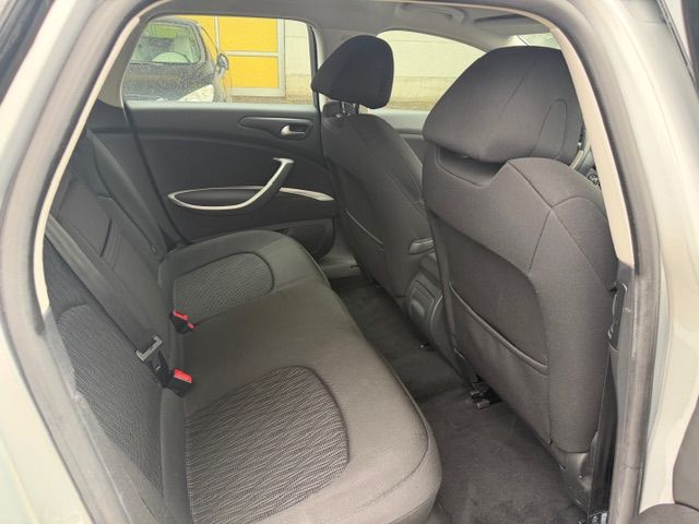 CITROEN C5 Tourer 1.6 Turbo Exclusive Automatic-image-8