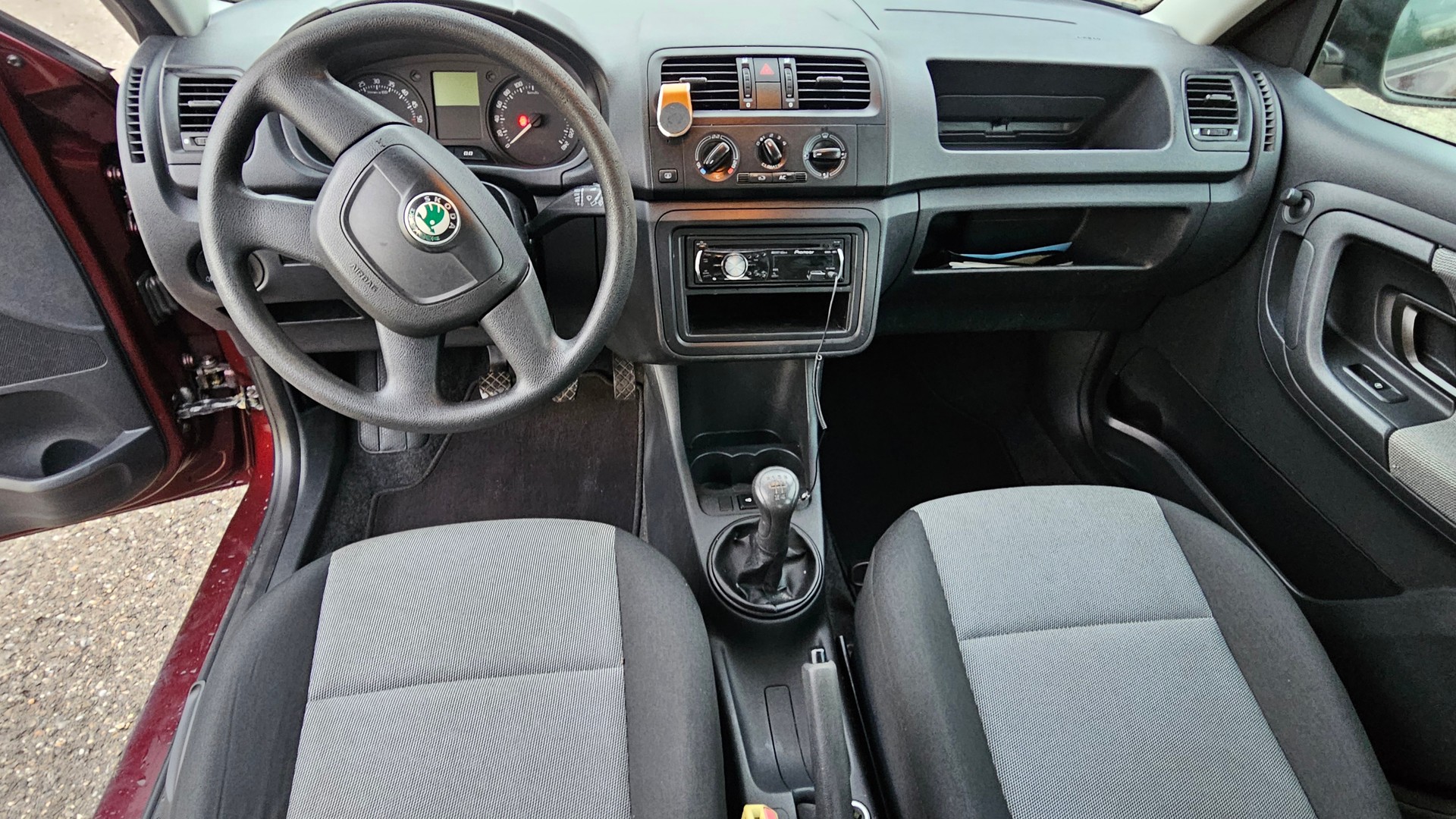 SKODA FABIA-image-10