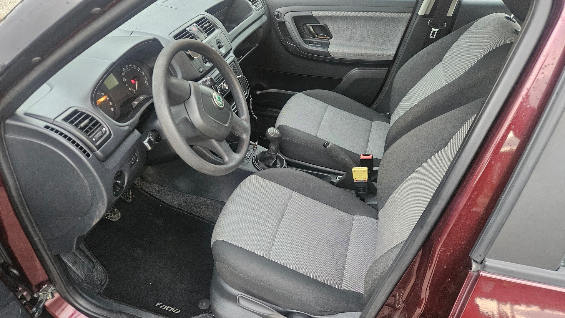 SKODA FABIA-image-8
