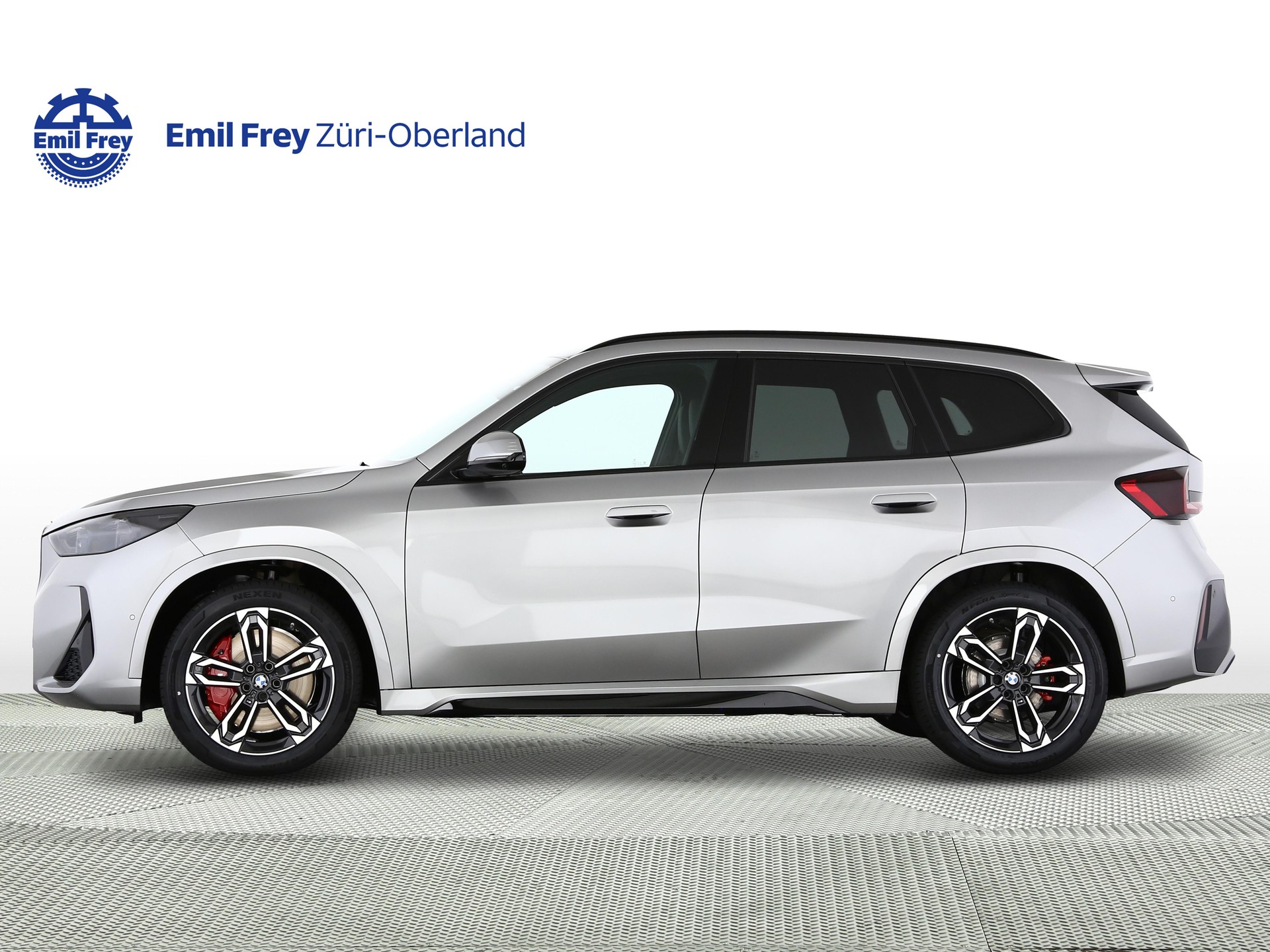 BMW iX 30 xDrive-showroom-element-1