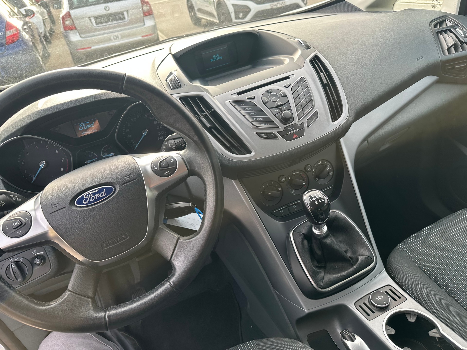 FORD C-Max 1.0 SCTi Titanium-image-11