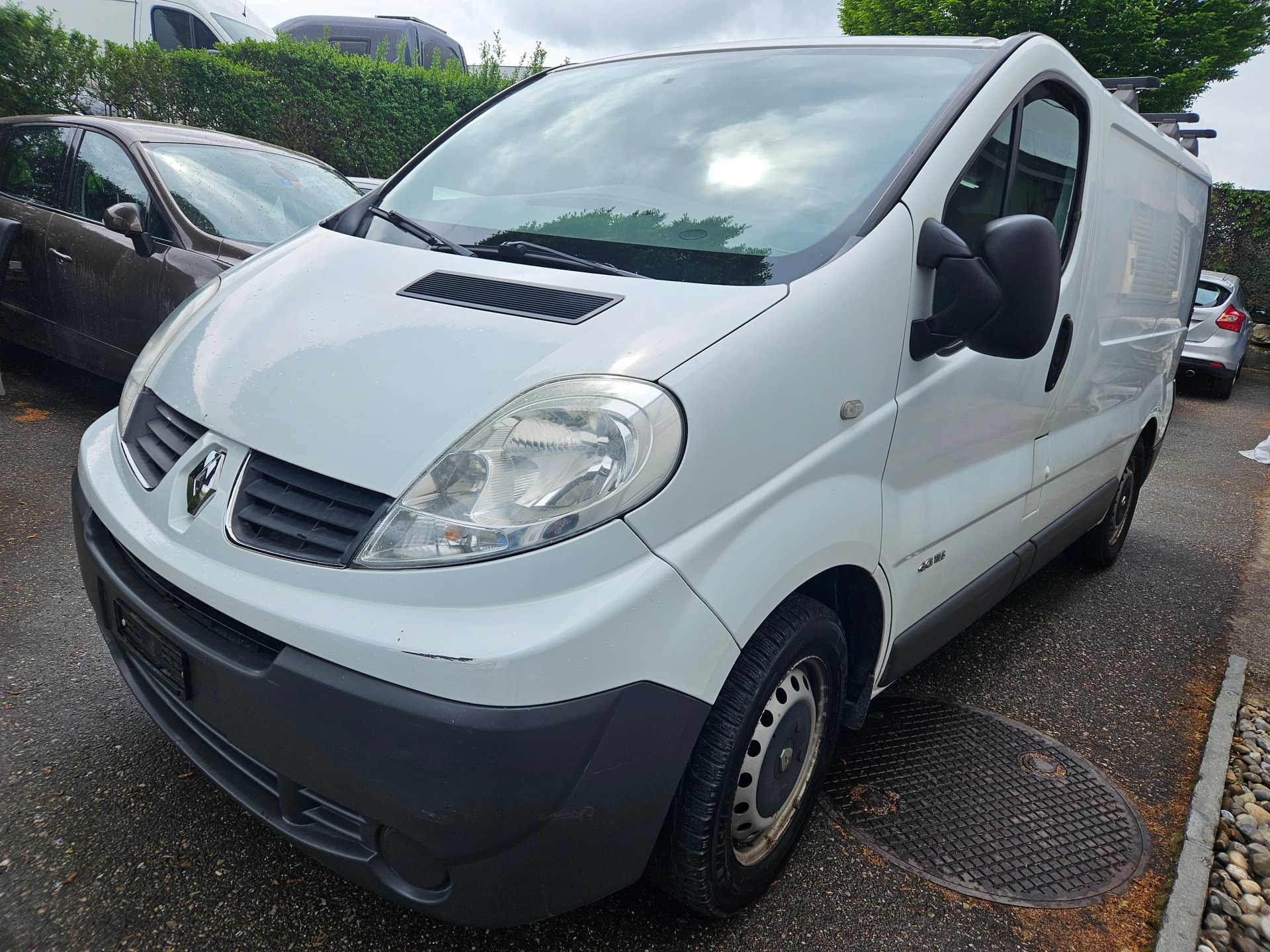RENAULT Trafic 2.0 dCi 115 2.9t L2H1-image-2