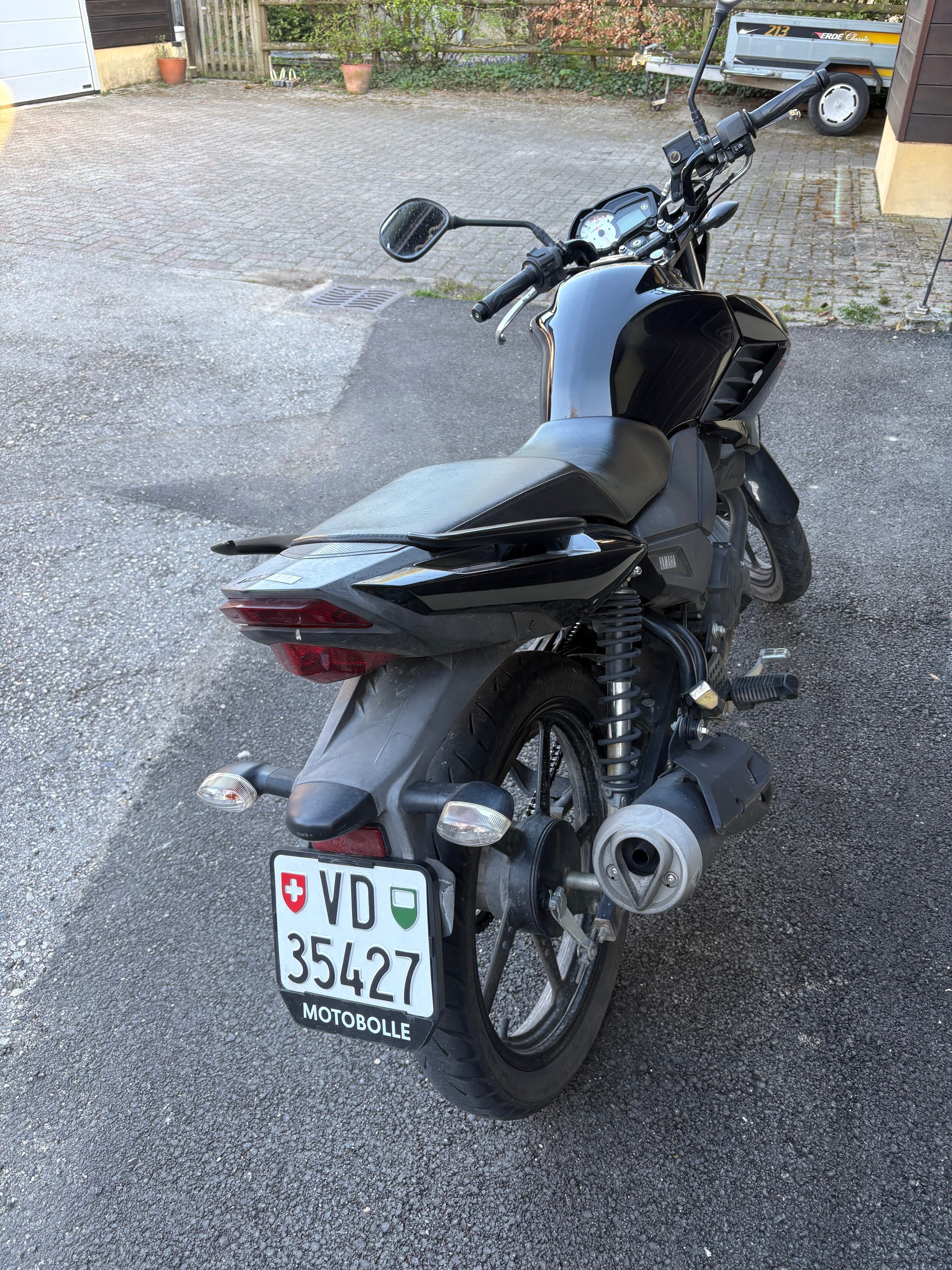 YAMAHA YS 125 UBS-image-3