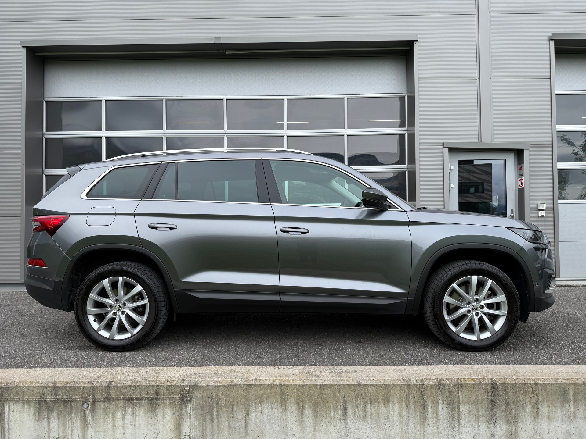 SKODA Kodiaq 2.0 TSI 4x4 Style-image-1