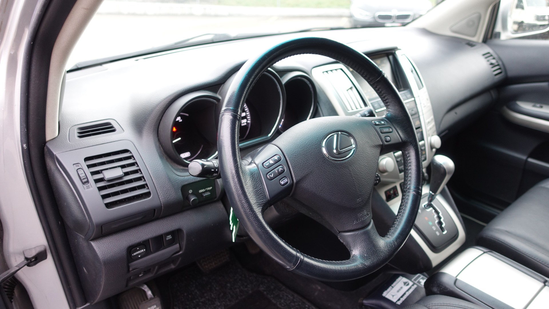LEXUS RX 400h LE Platinum AWD Automatic-image-8