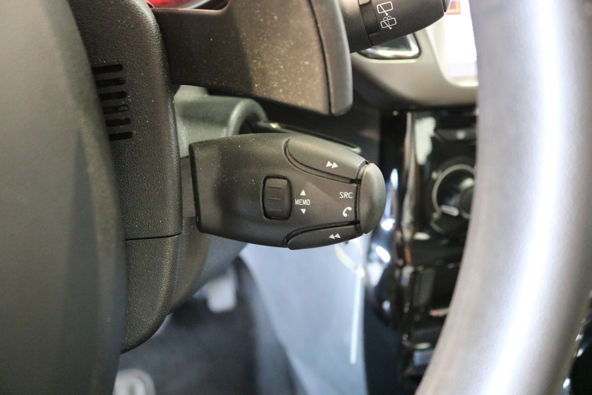 CITROEN C3 1.2i Séduction ETG5-image-35