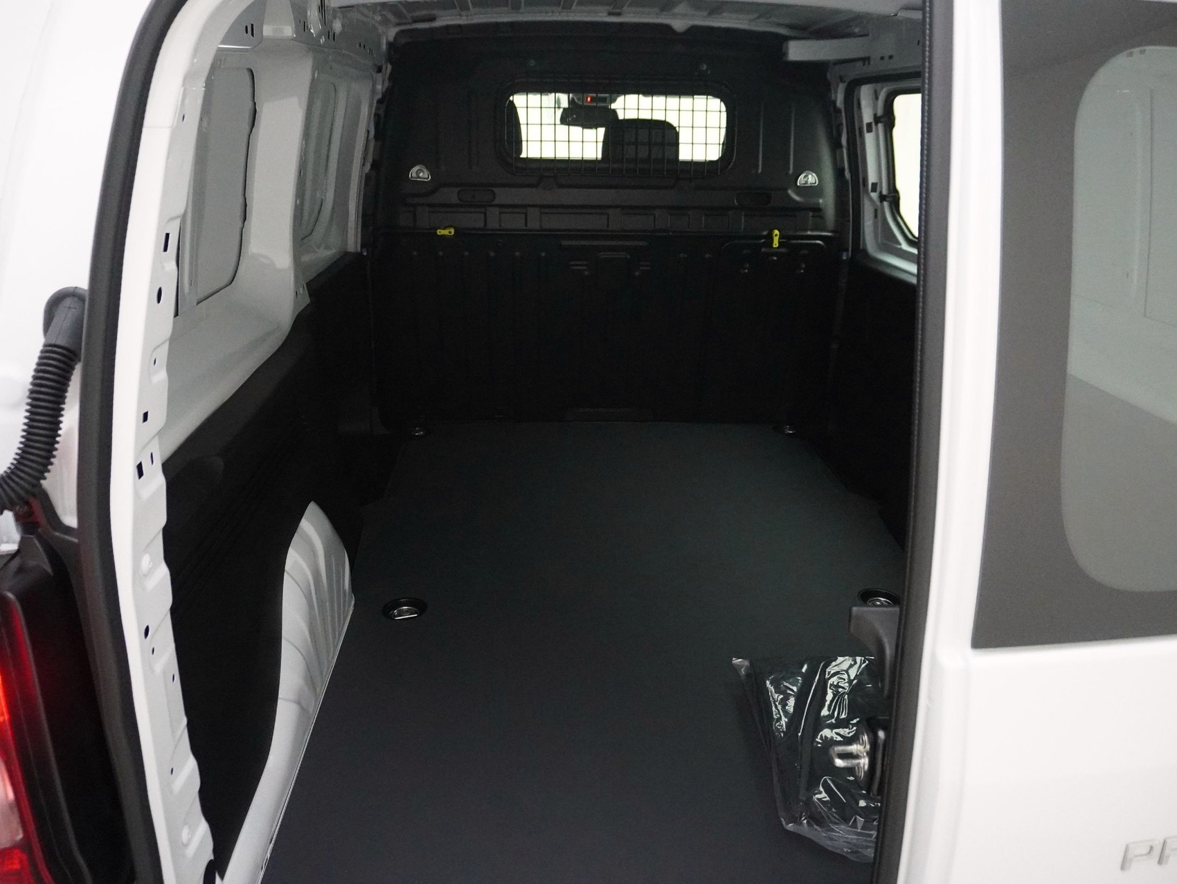TOYOTA Proace City Van L2 52KWh Active-image-21