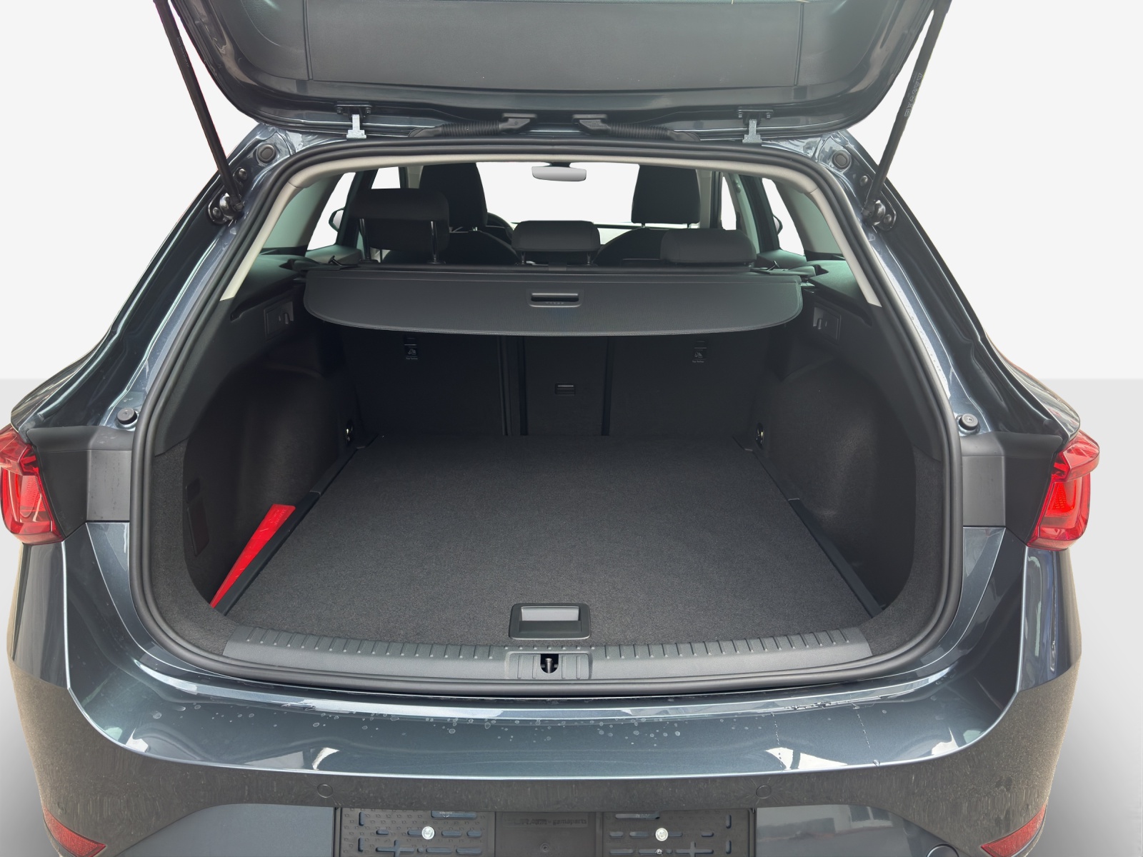 SEAT Leon ST 1.5 eTSI mHEV DSG Go-image-12