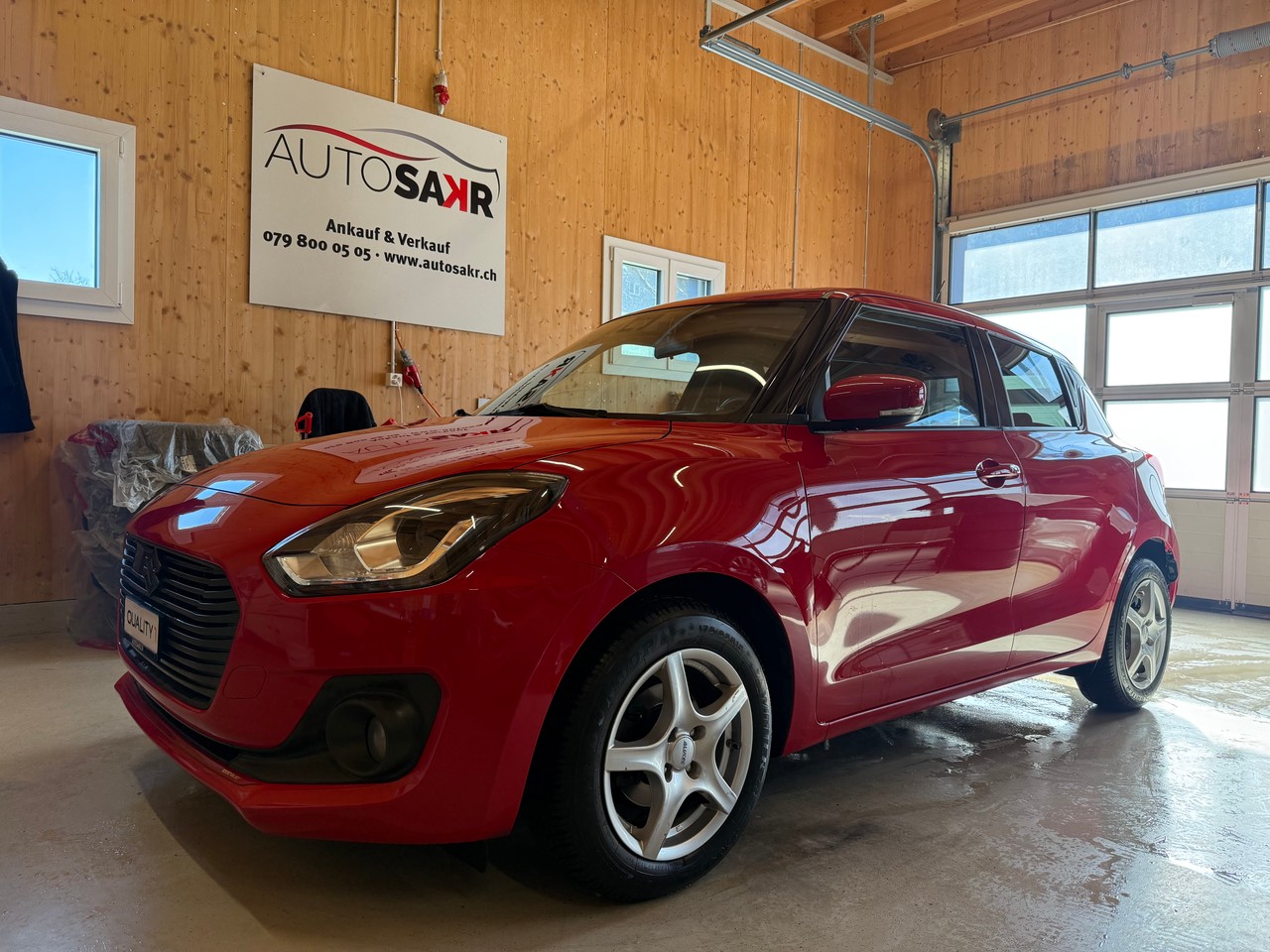 SUZUKI Swift 1.0 12V Compact Top Automatic