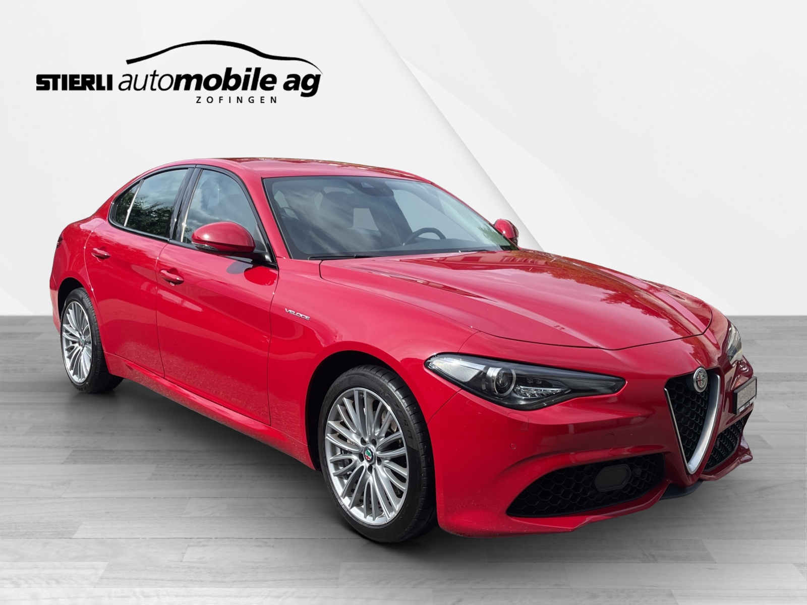 ALFA ROMEO Giulia 2.0 Q4 Veloce-showroom-element-2