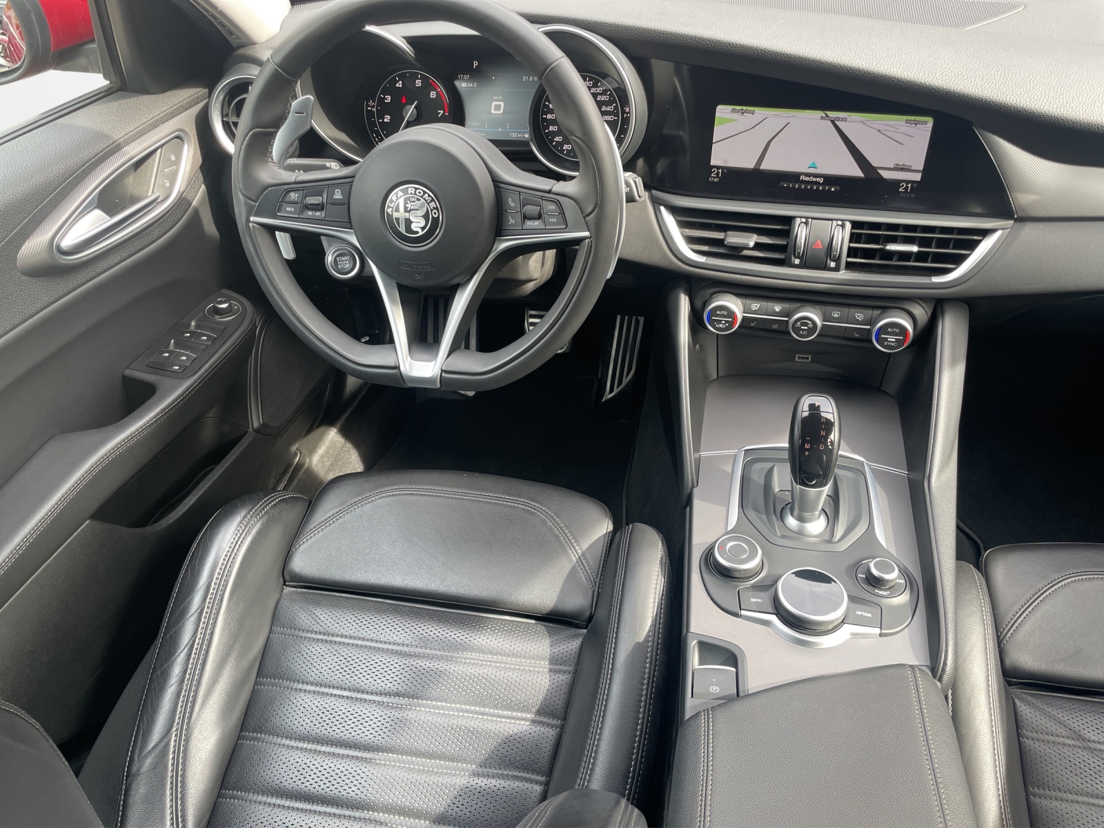 ALFA ROMEO Giulia 2.0 Q4 Veloce-image-12