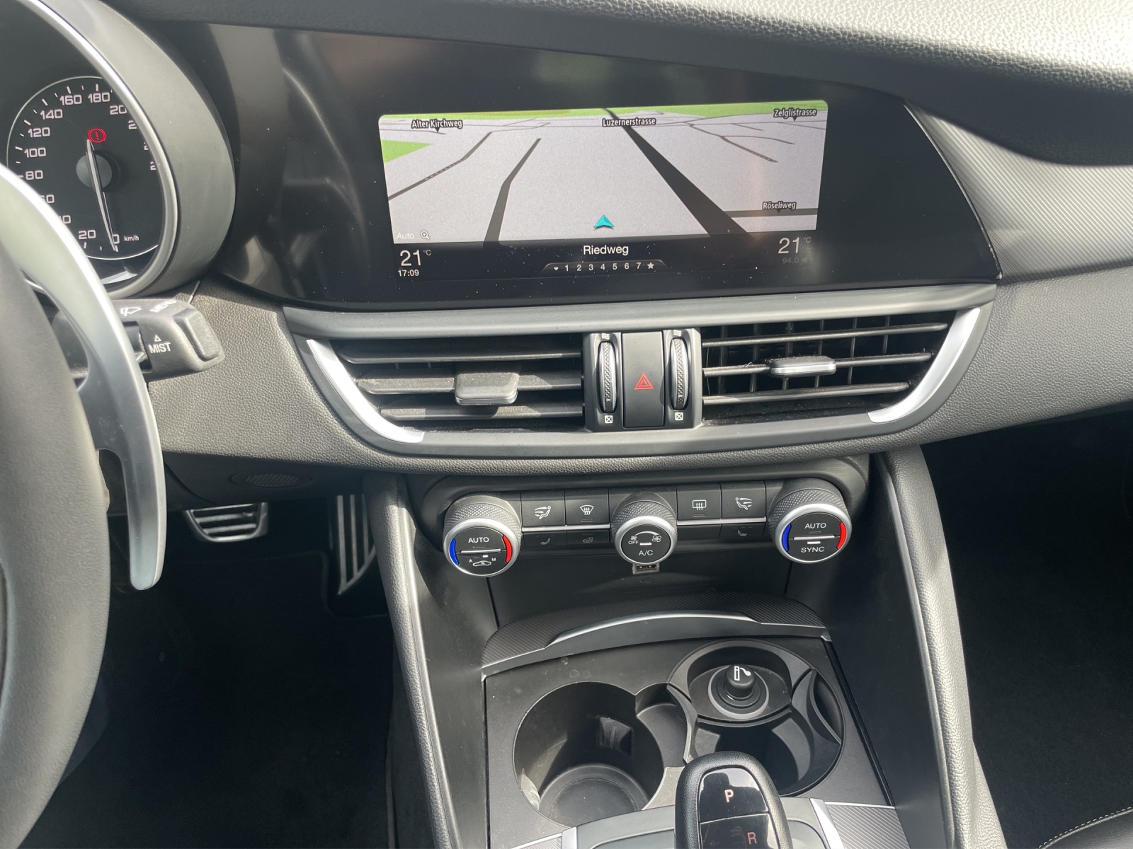 ALFA ROMEO Giulia 2.0 Q4 Veloce-image-16