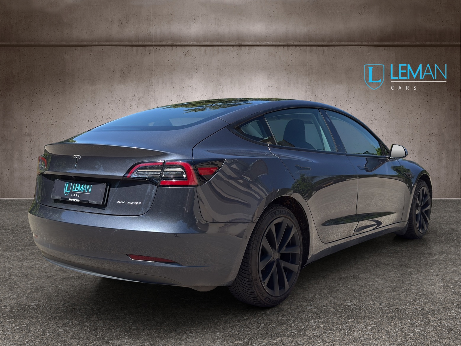 TESLA Model 3 Long Range Dual Motor AWD-image-5