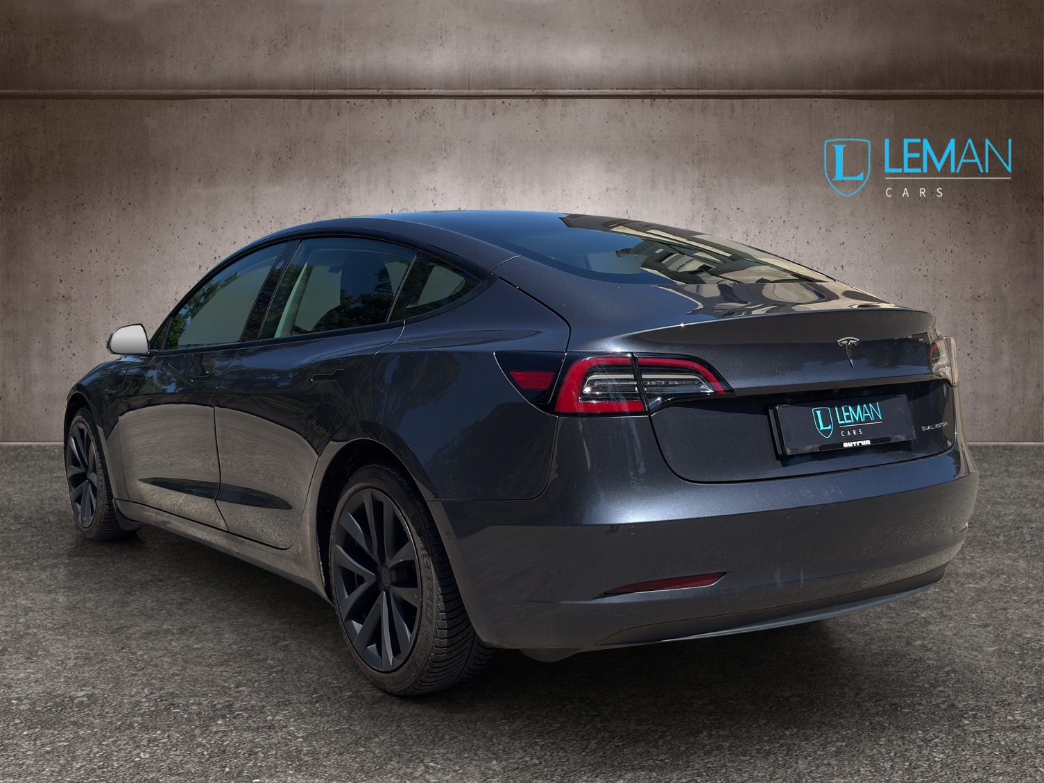 TESLA Model 3 Long Range Dual Motor AWD-image-7