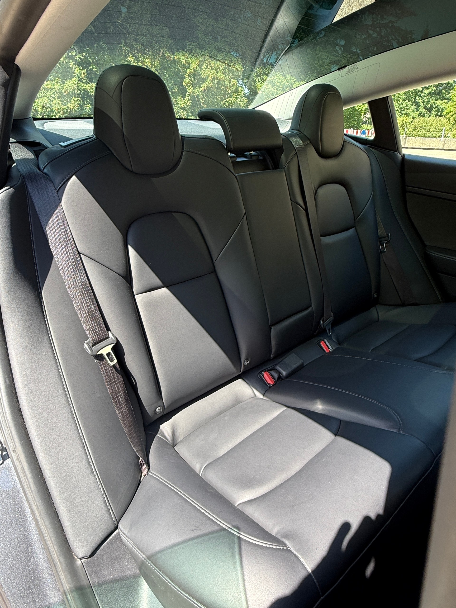 TESLA Model 3 Long Range Dual Motor AWD-image-13