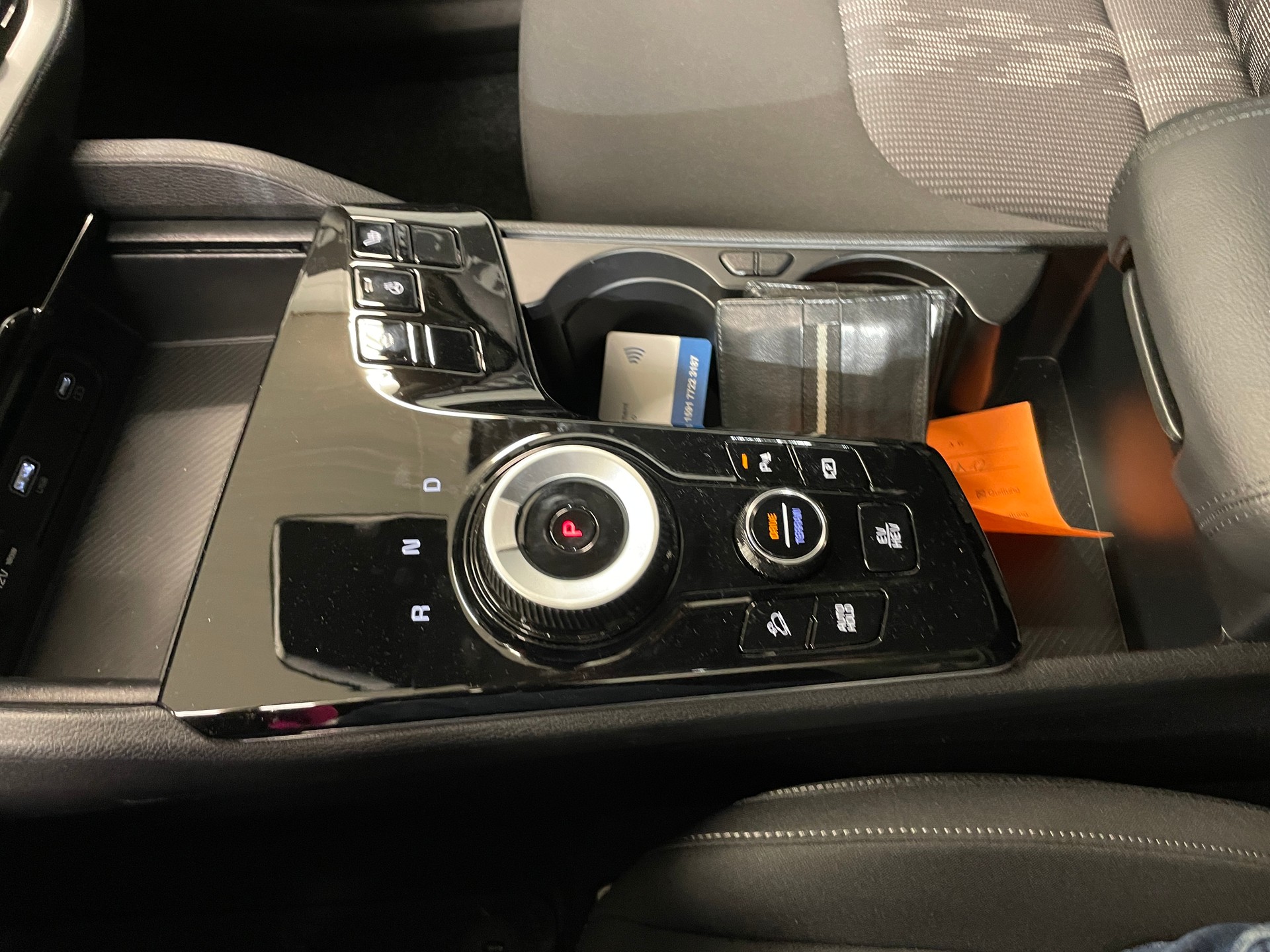 KIA Sportage 1.6T-GDi HEV Power Edition 4x4 A-image-17
