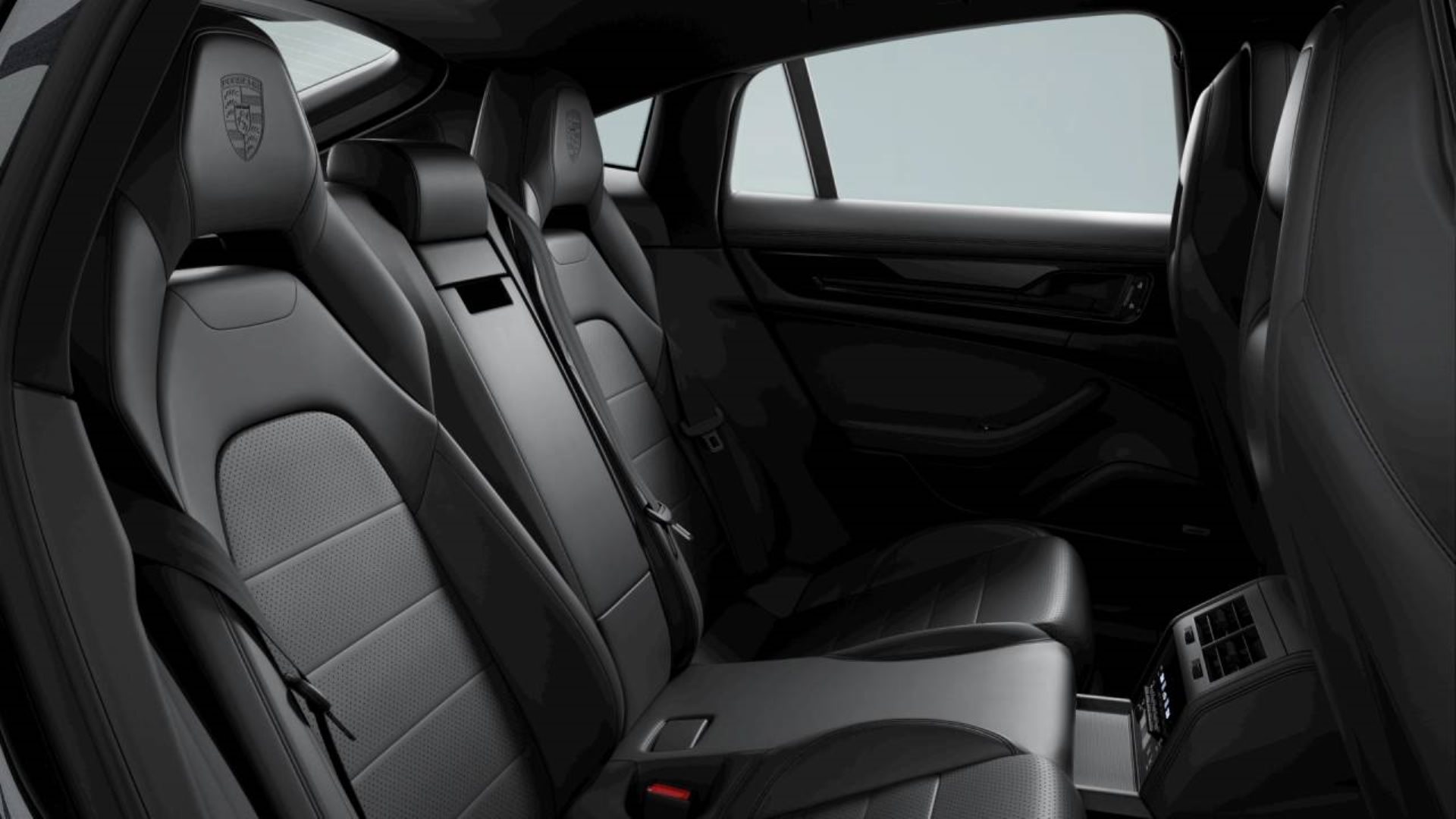PORSCHE Panamera 4S E-Hybrid-image-9