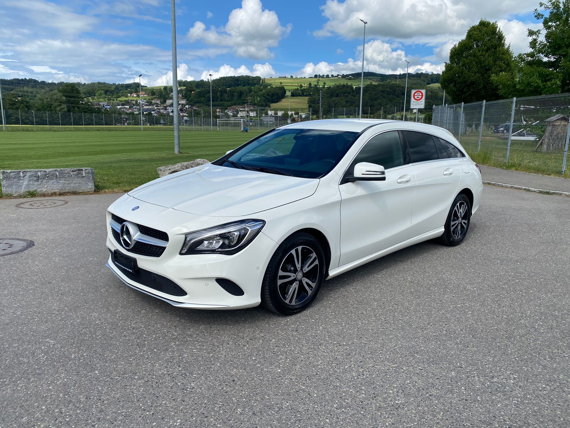 MERCEDES-BENZ CLA Shooting Brake 200 CDI AMG Line 4Matic 7G-DCT
