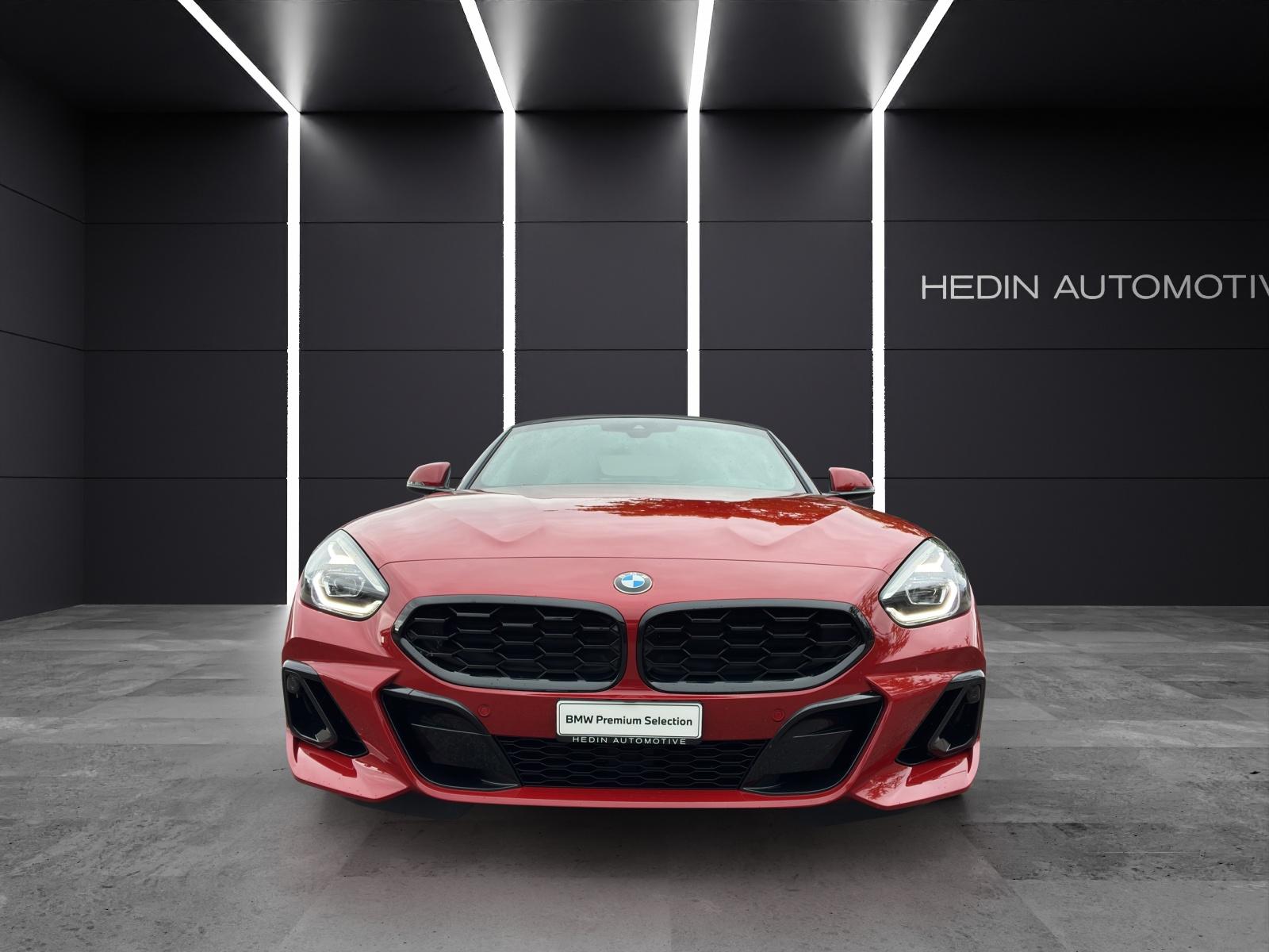 BMW Z4 M40i-showroom-element-3