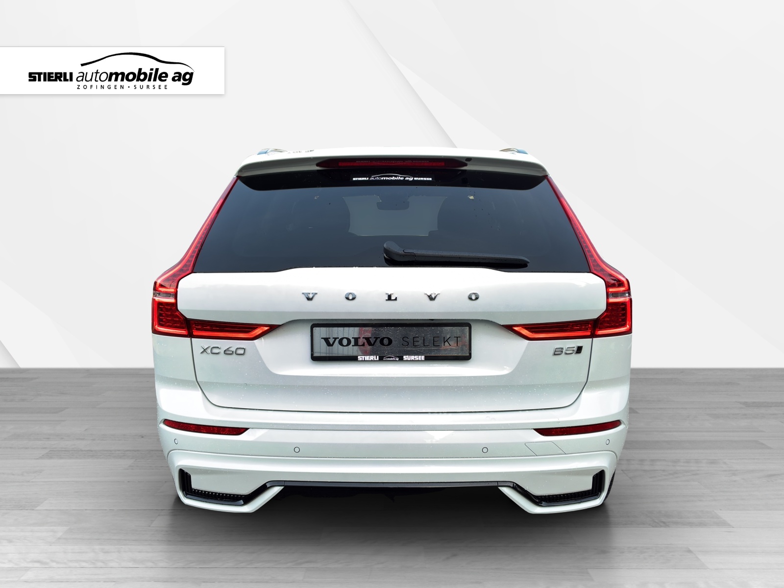VOLVO XC60 2.0 B5 MH Plus Dark AWD-image-5