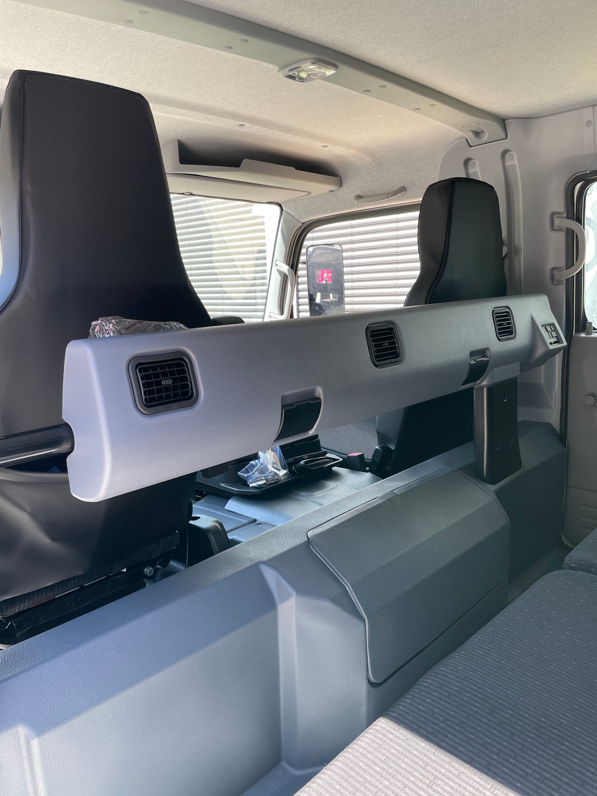 MITSUBISHI FUSO CANTER 3C15D DUONIC® 2.0-image-15