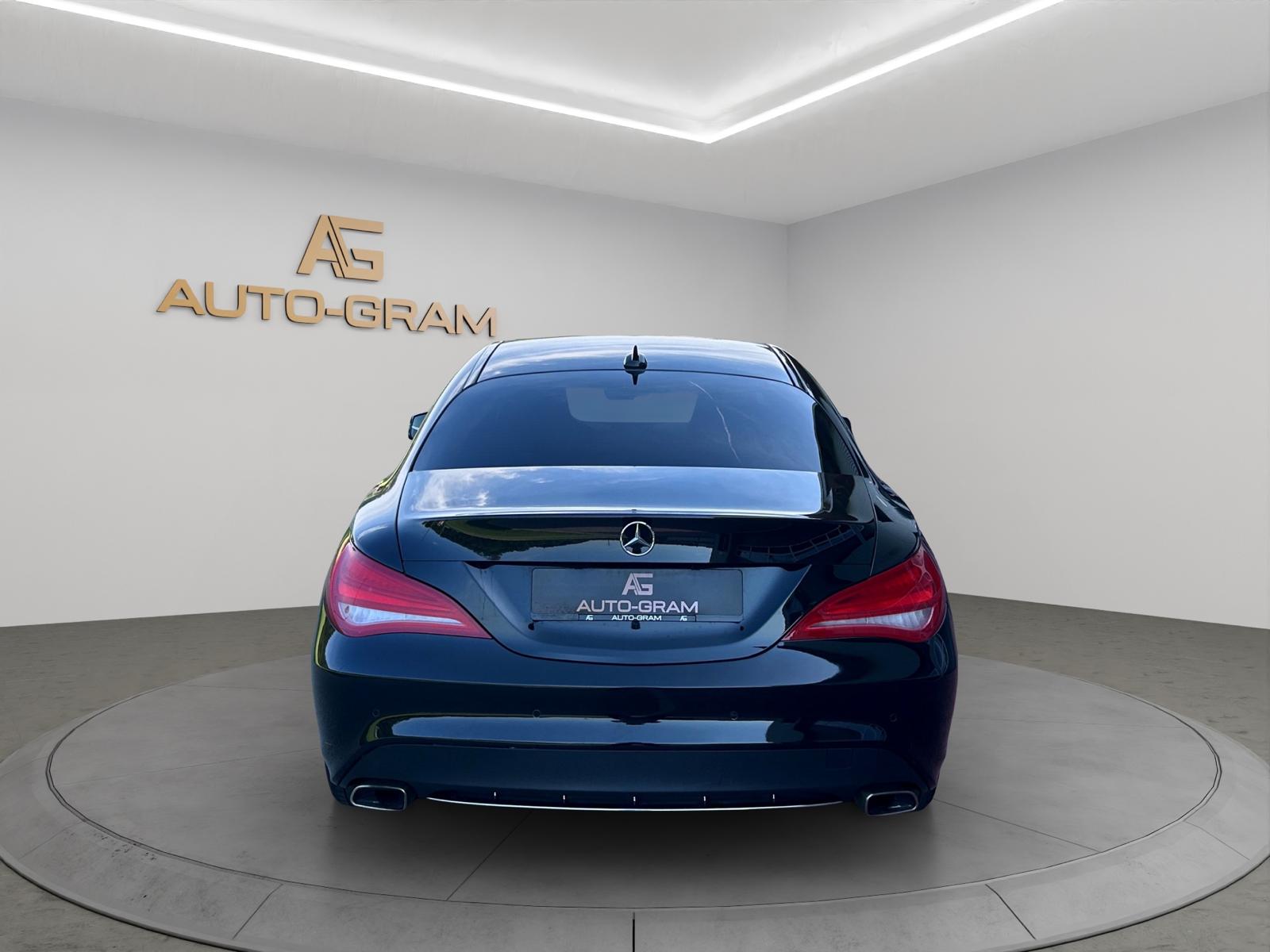 MERCEDES-BENZ CLA 200 AMG Line-showroom-element-3