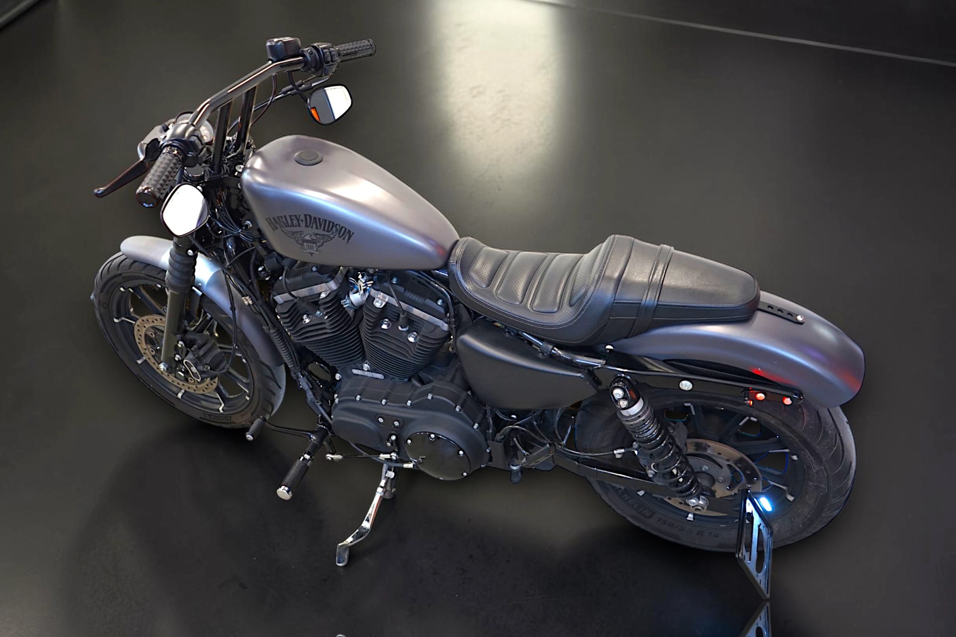 HARLEY-DAVIDSON XL 883 N Sportster Iron ABS-image-3