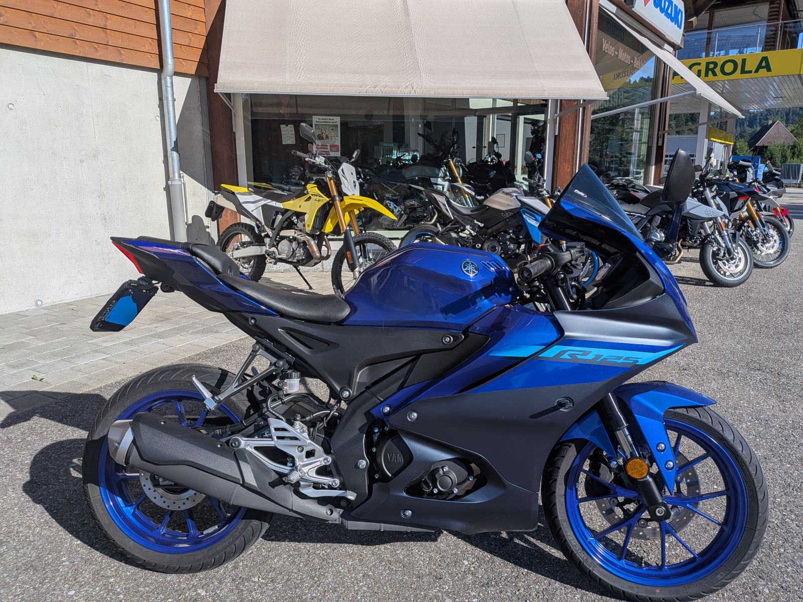 YAMAHA YZF-R 125 ABS-image-0