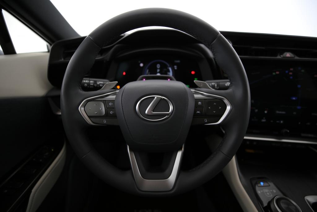 LEXUS RZ 450e Excellence-image-5